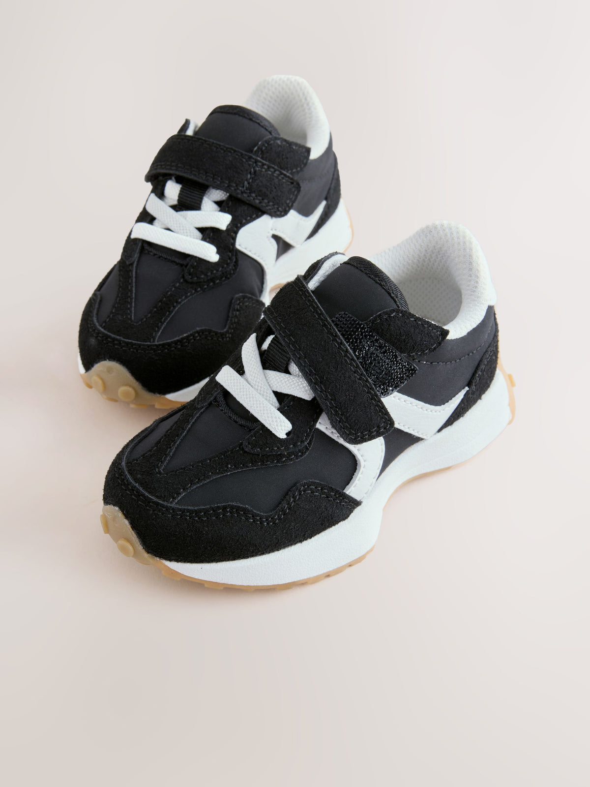 Dsiney Kidz - Black Elastic Lace Touch Fasten Trainers image 5