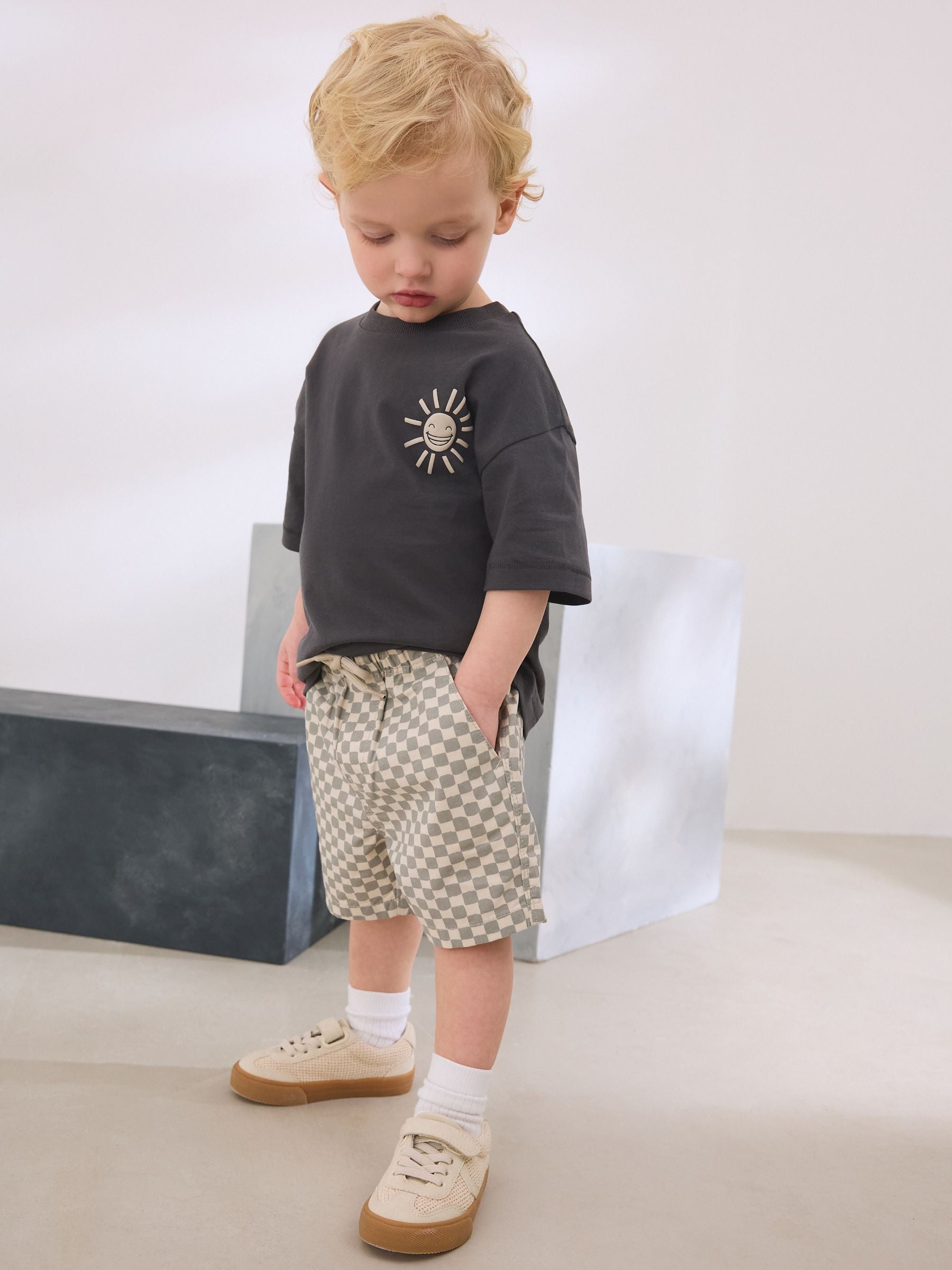 Dsiney Kidz - Charcoal Grey Short Sleeve T-Shirt & Shorts Set (3mths-7yrs) image 1