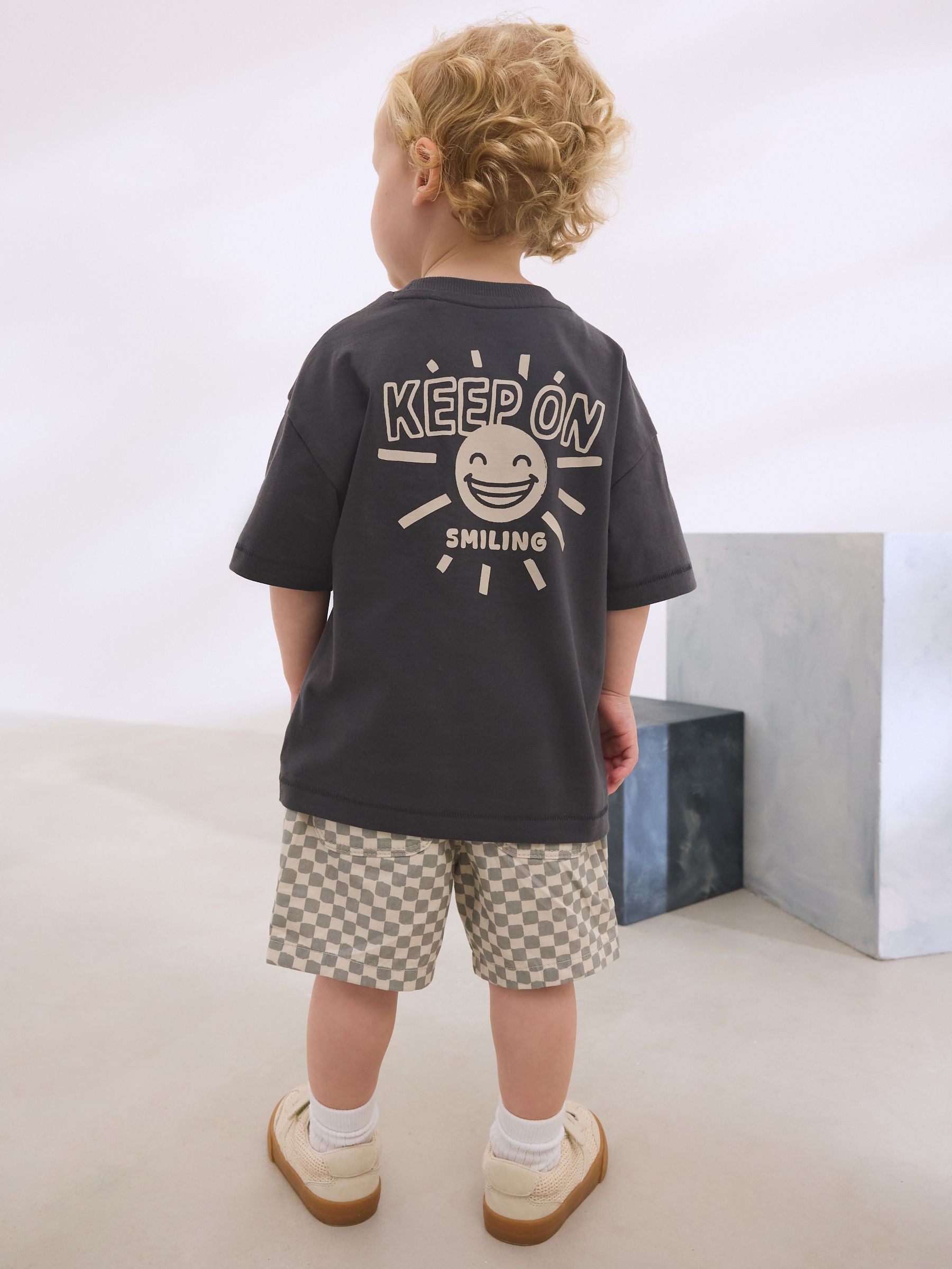 Dsiney Kidz - Charcoal Grey Short Sleeve T-Shirt & Shorts Set (3mths-7yrs) image 3