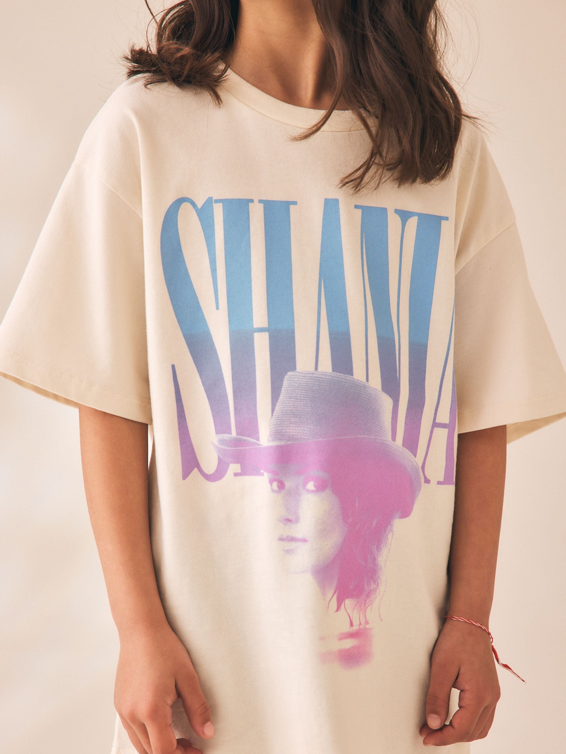 Dsiney Kidz - Ecru Shania Twain Oversized Graphic T-Shirt (3-16yrs) image 3