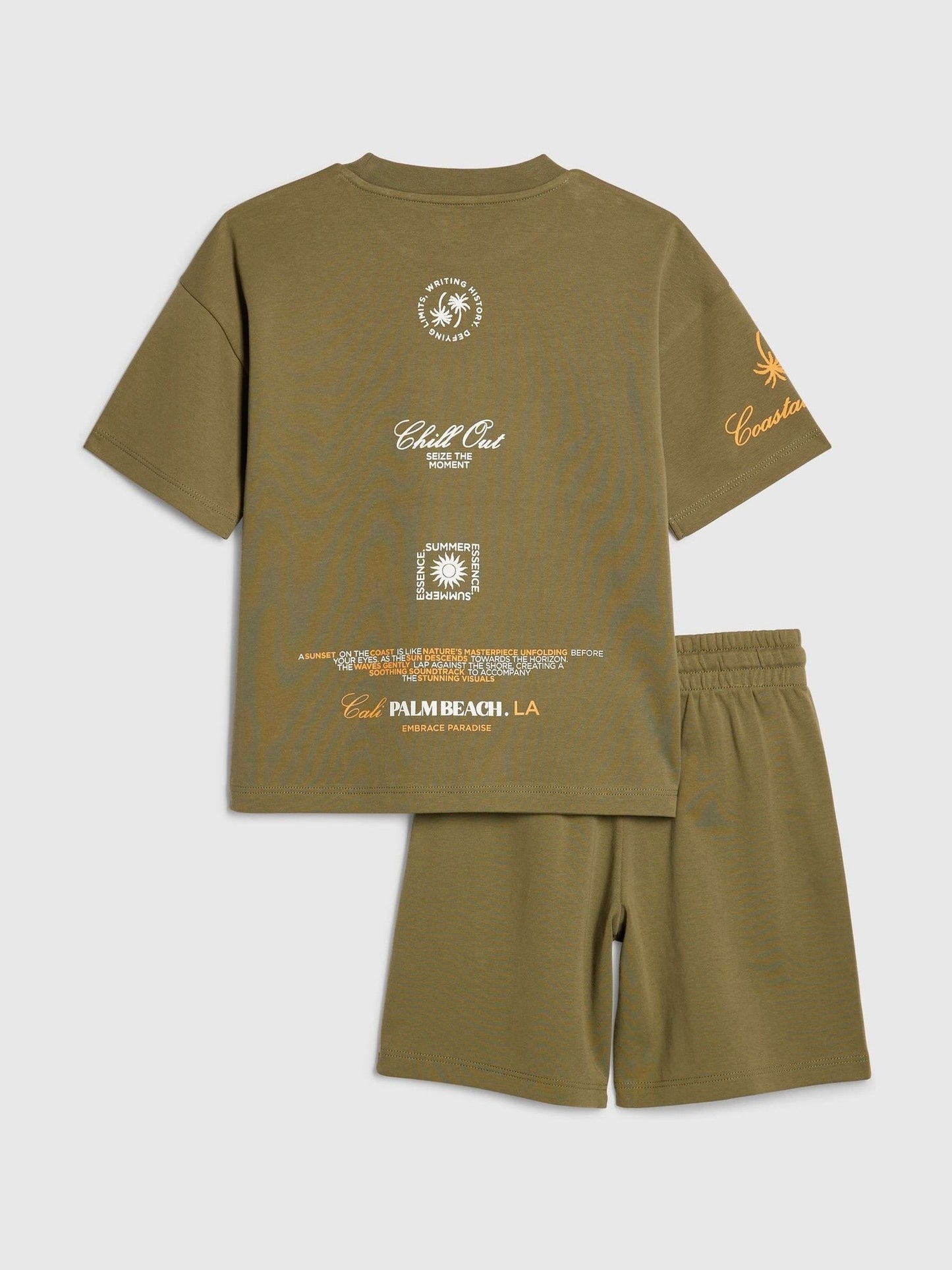 Dsiney Kidz - River Island Green Oversized Palm Beach Graphic T-Shirt & Shorts Set image 1