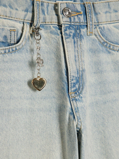 Dsiney Kidz - River Island Wash Blue Wide Fit Light Wash Jeans image 3
