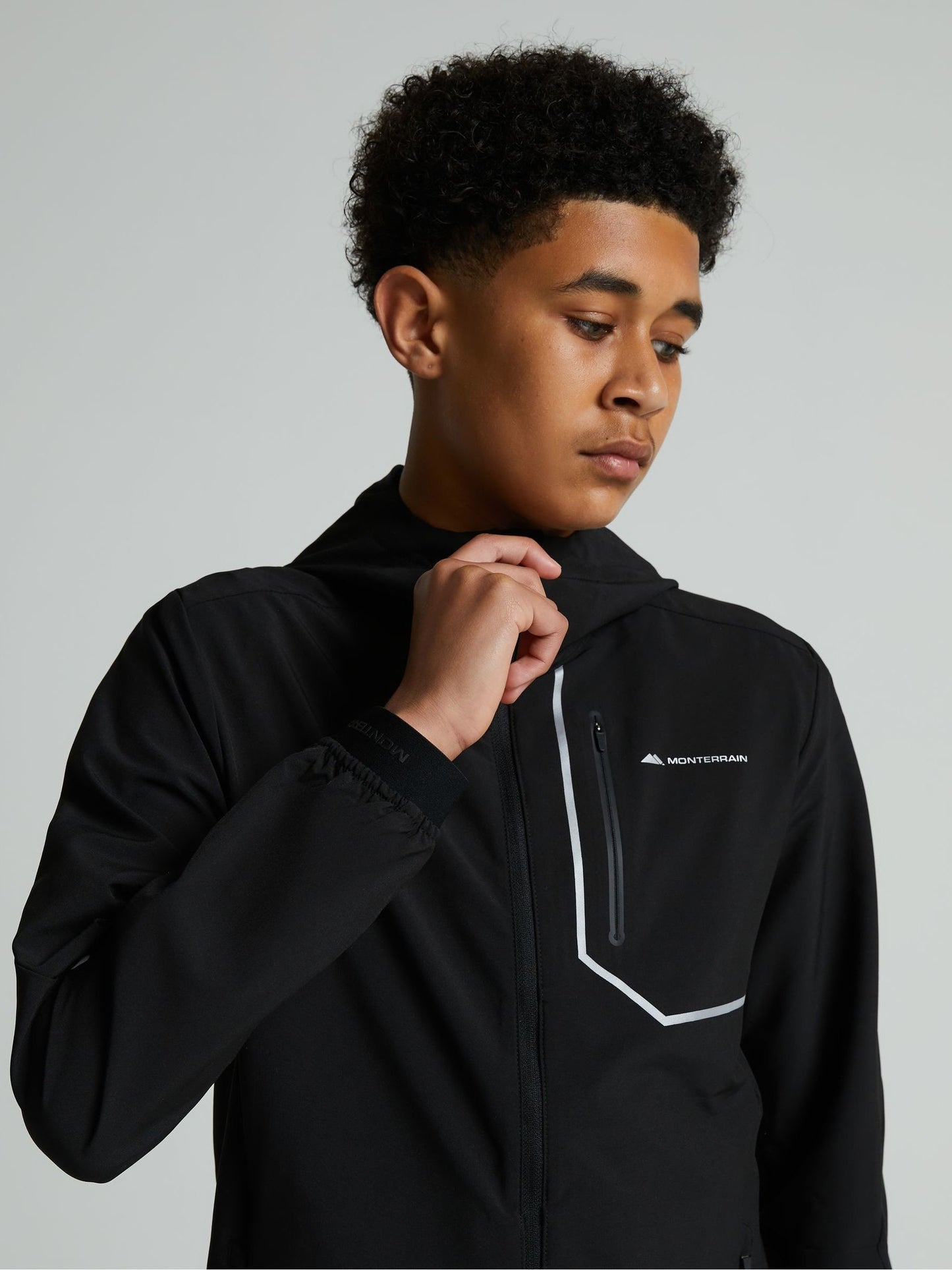 Dsiney Kidz - Monterrain Black Junior Ramble 3.0 Woven Running Jacket image 4