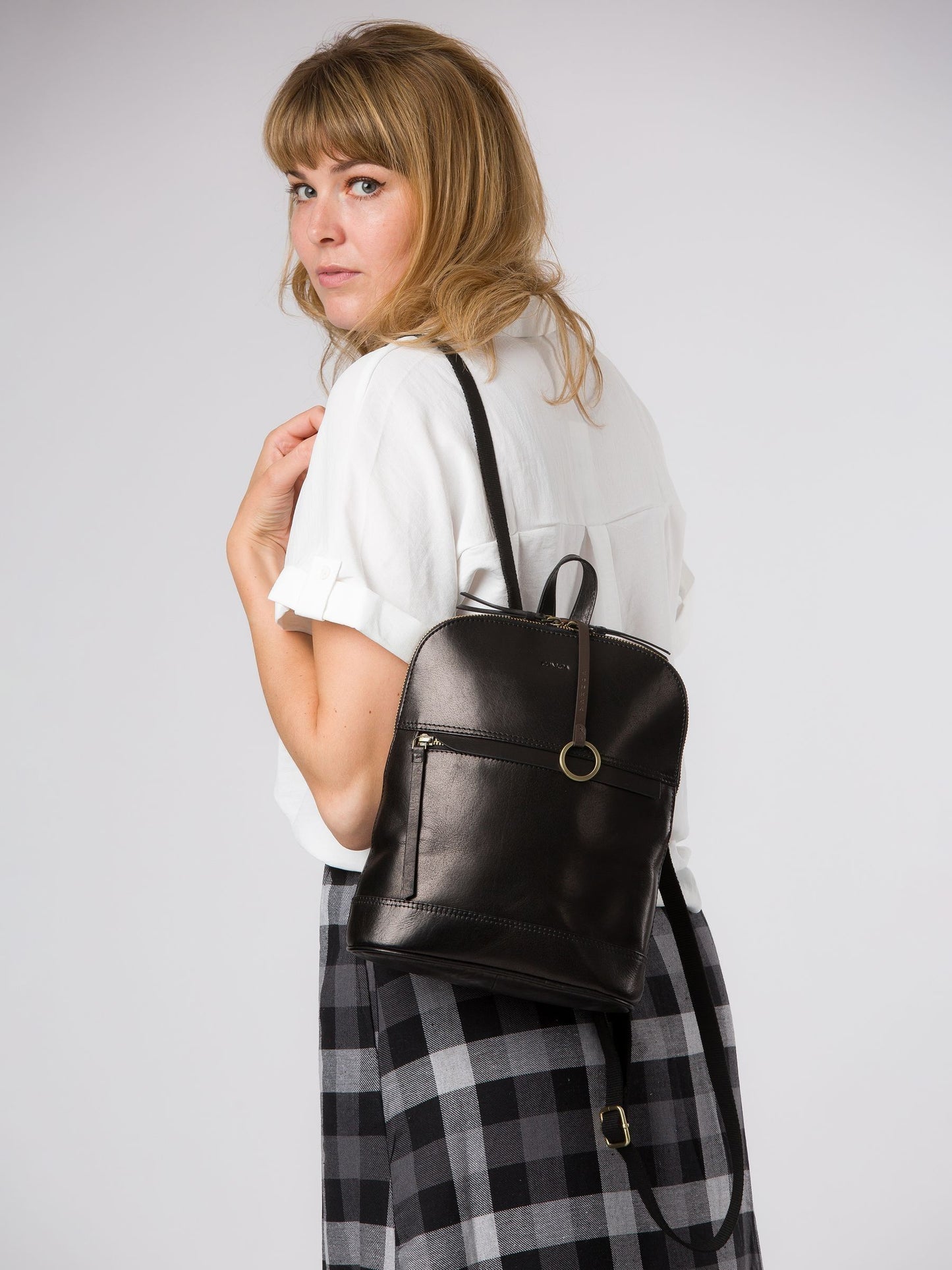 Conkca Black Violetta Leather Backpack image 1