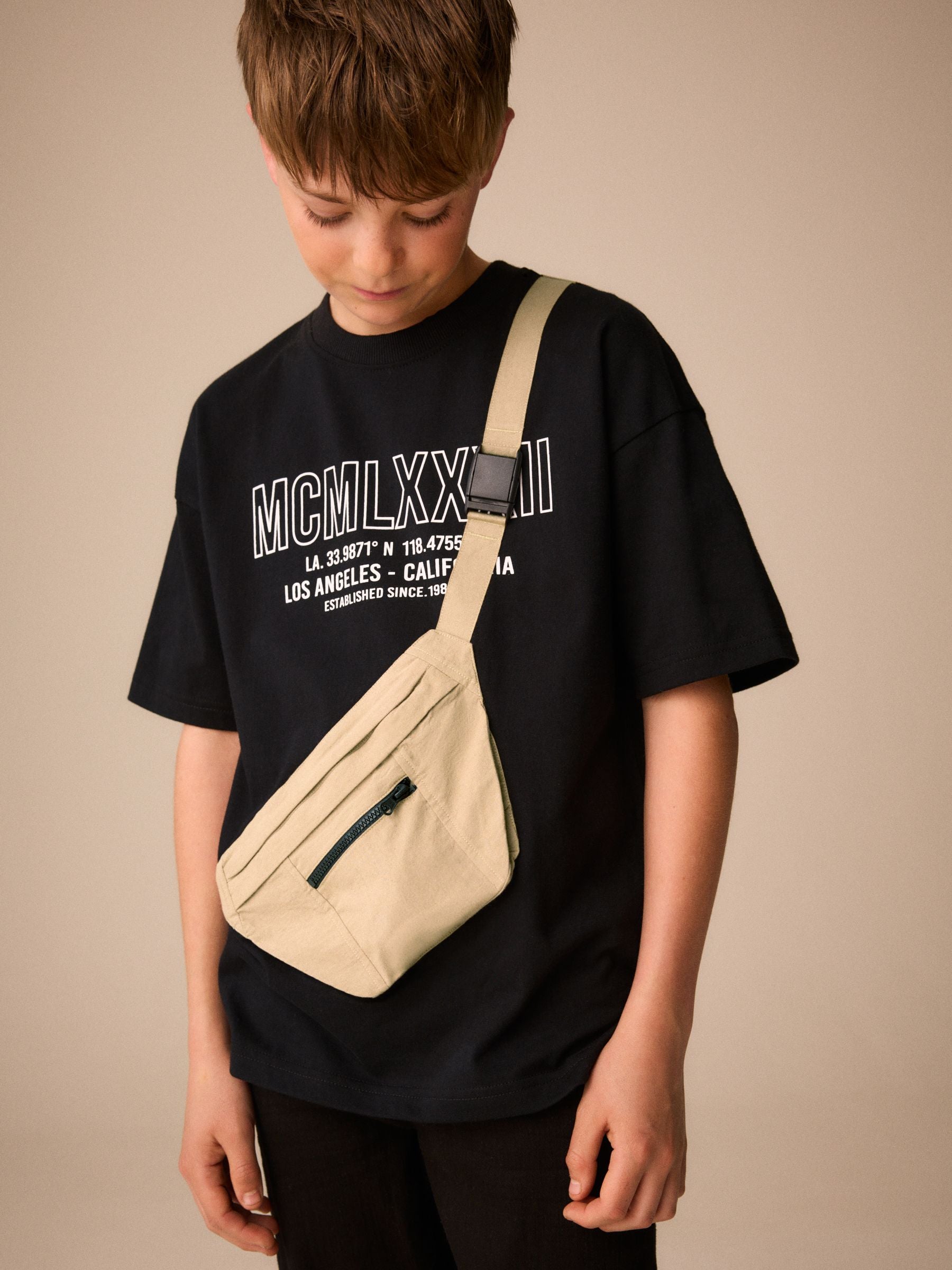 Dsiney Kidz - Black//Cement Bag Pocket Short Sleeve T-Shirt (3-16yrs) image 1