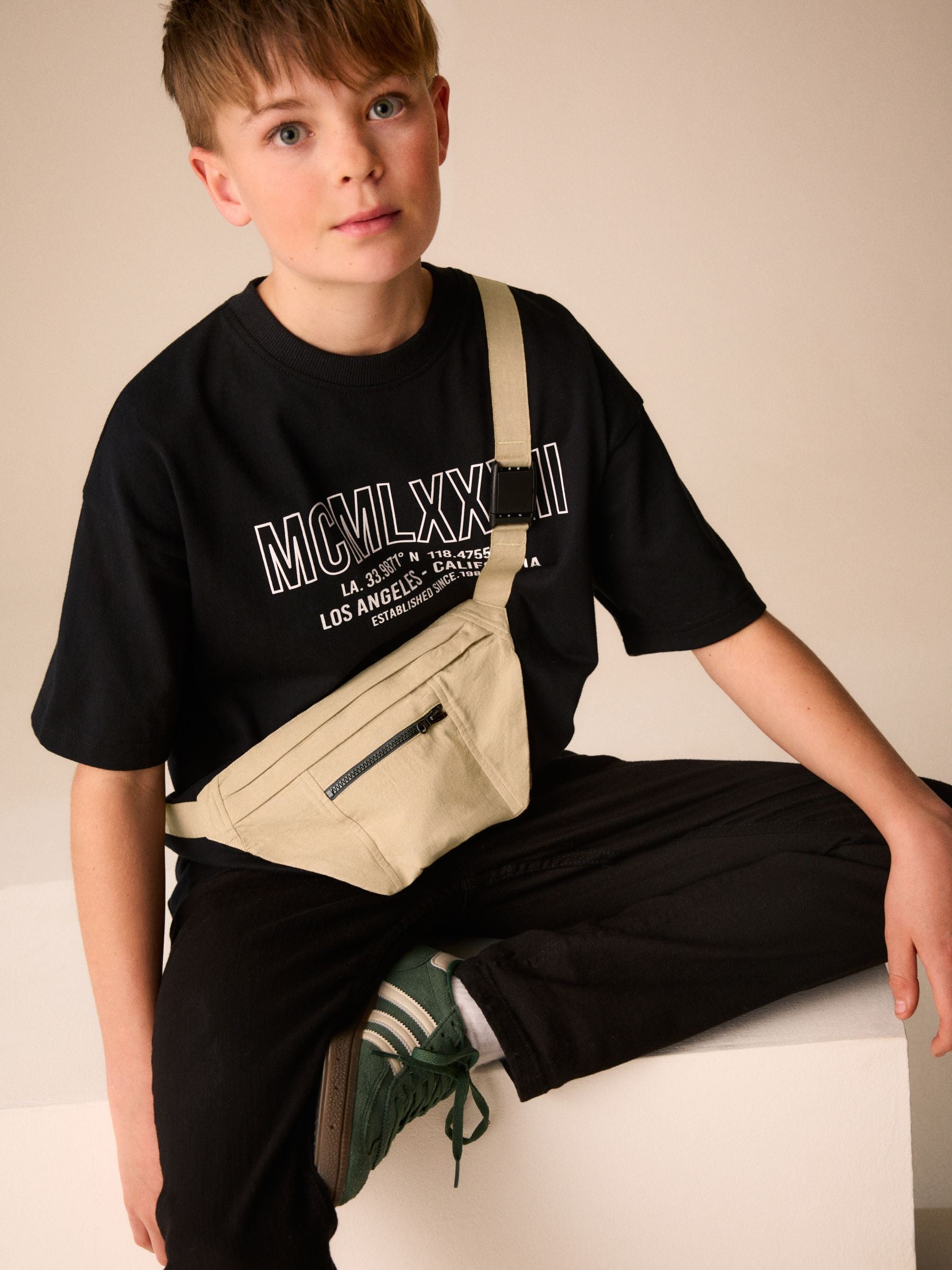 Dsiney Kidz - Black//Cement Bag Pocket Short Sleeve T-Shirt (3-16yrs) image 2