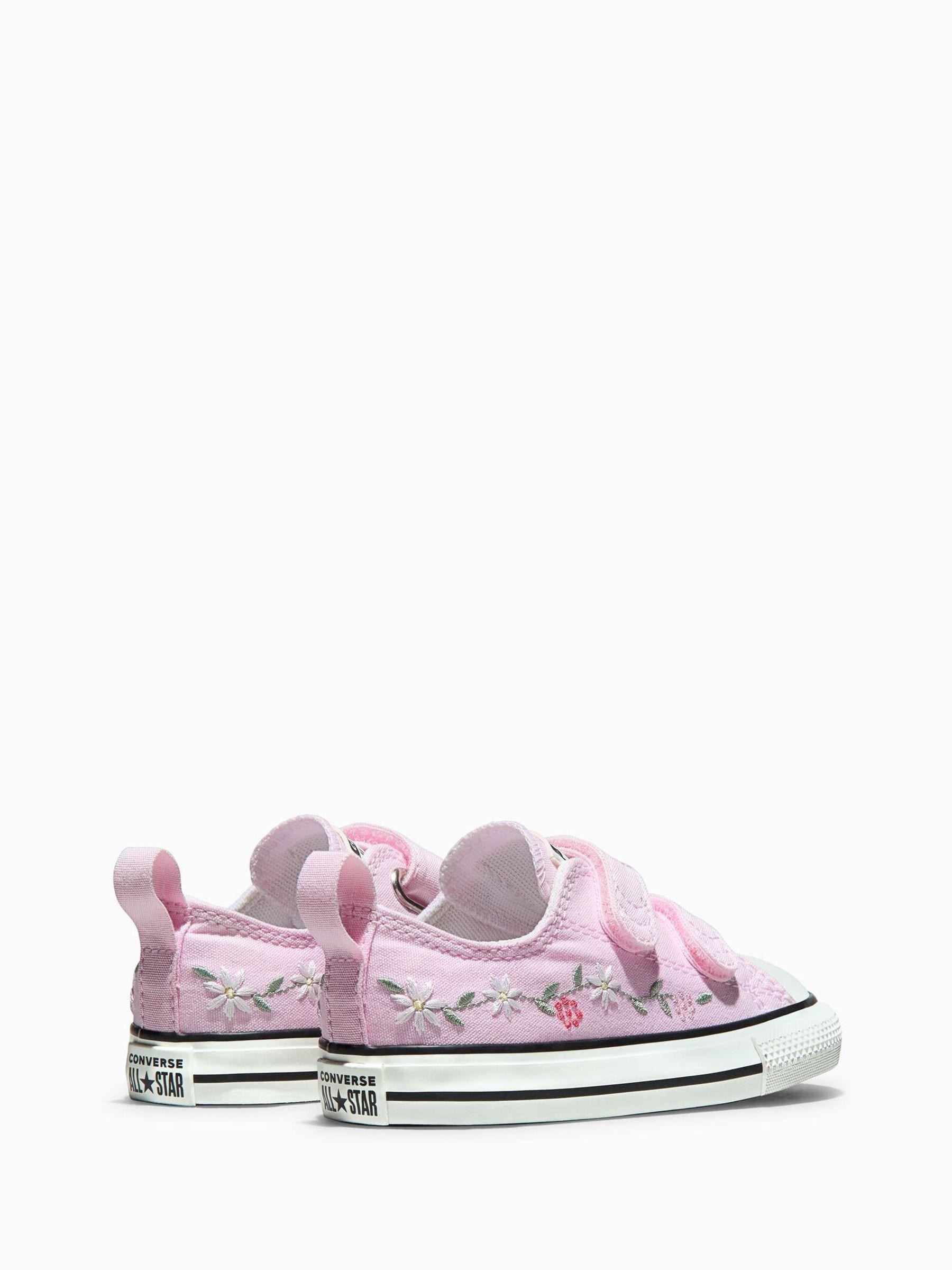 Converse Pink Chuck Taylor Flower Print 2V Low Trainers image 4