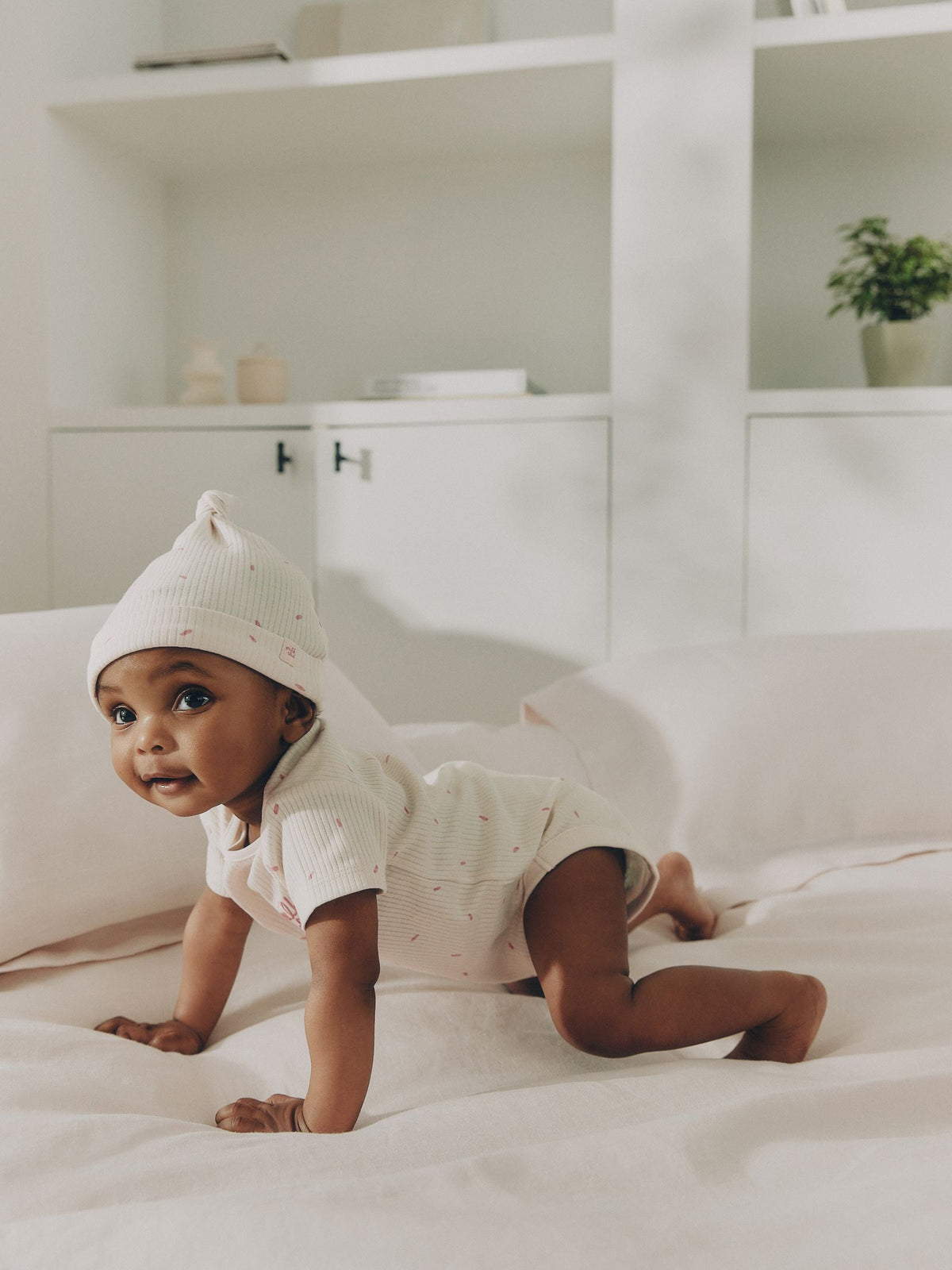 Cream Milk Club Baby Sleepsuit, Bodysuit, Bib and Hat Set 4 Piece (0-9mths) image 2