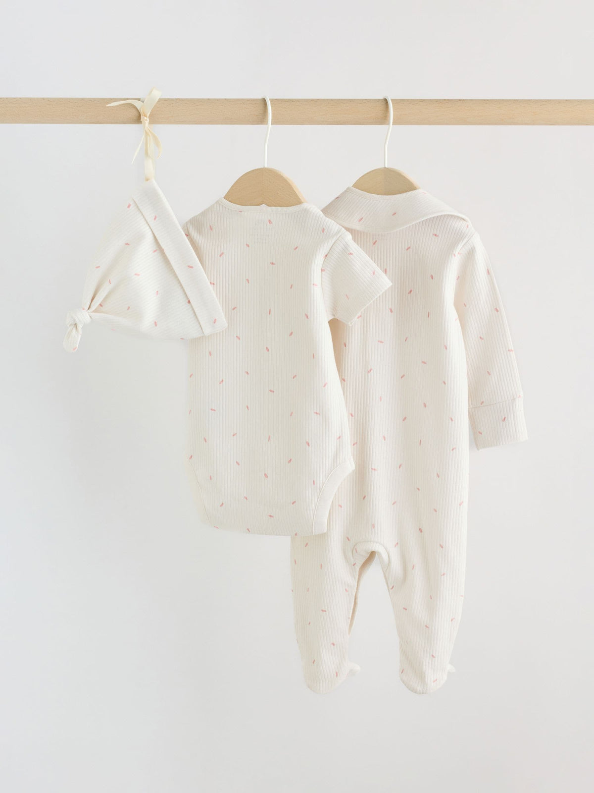 Cream Milk Club Baby Sleepsuit, Bodysuit, Bib and Hat Set 4 Piece (0-9mths) image 5