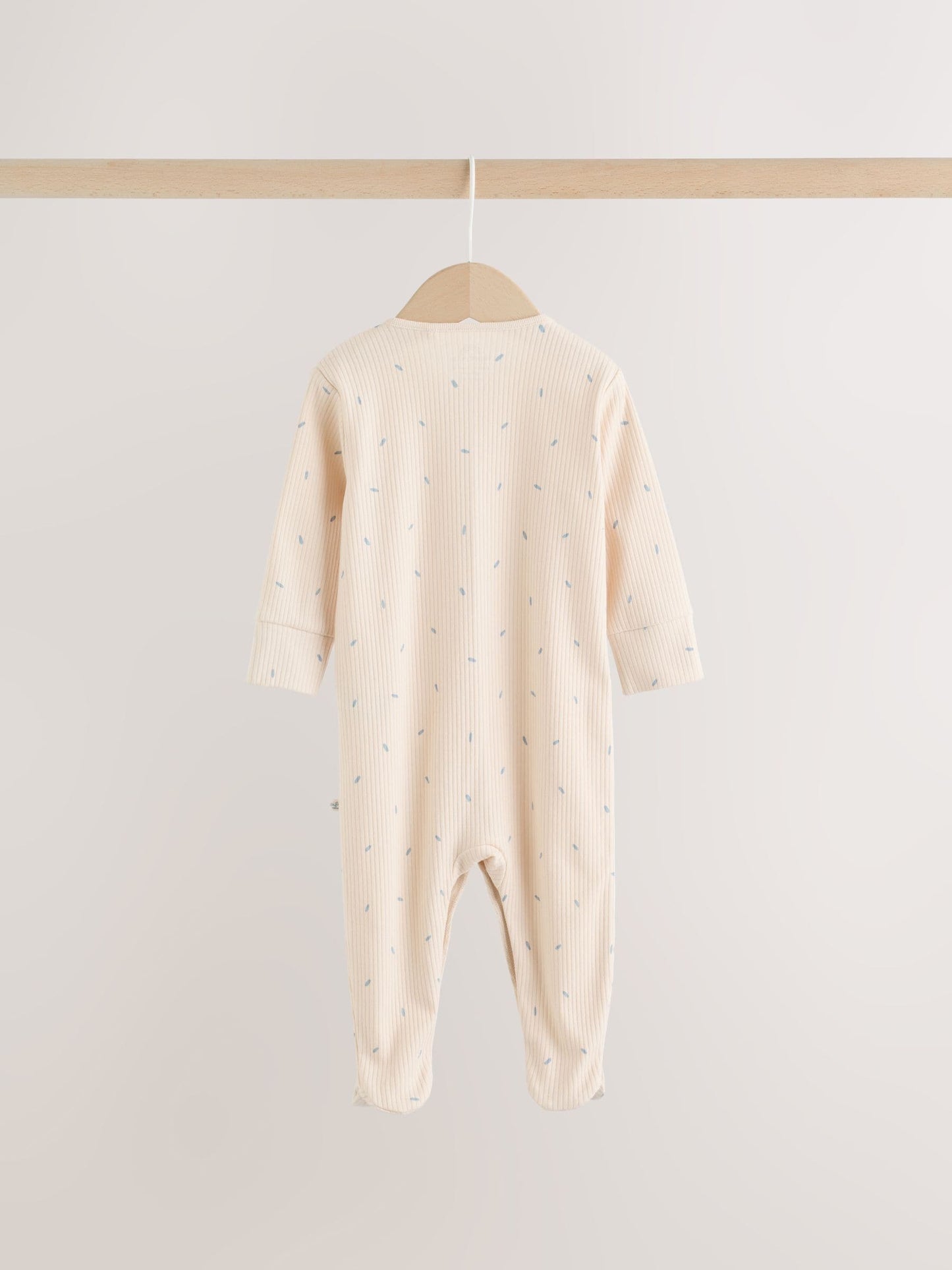 Neutral Milk Club Baby Sleepsuit, Bodysuit, Beanie and Bib Set 4 Piece (0-12mths) image 4