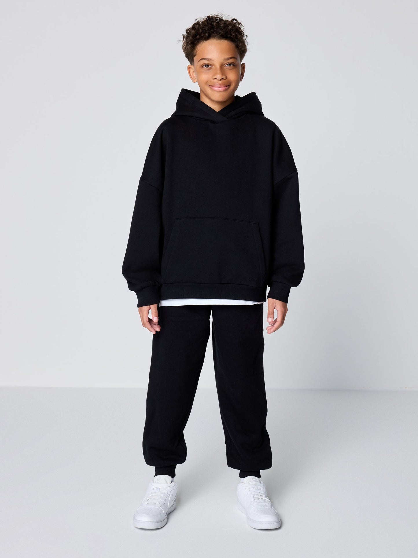 Dsiney Kidz - Clarks Black Oversized Hoodie & Joggers Set image 1