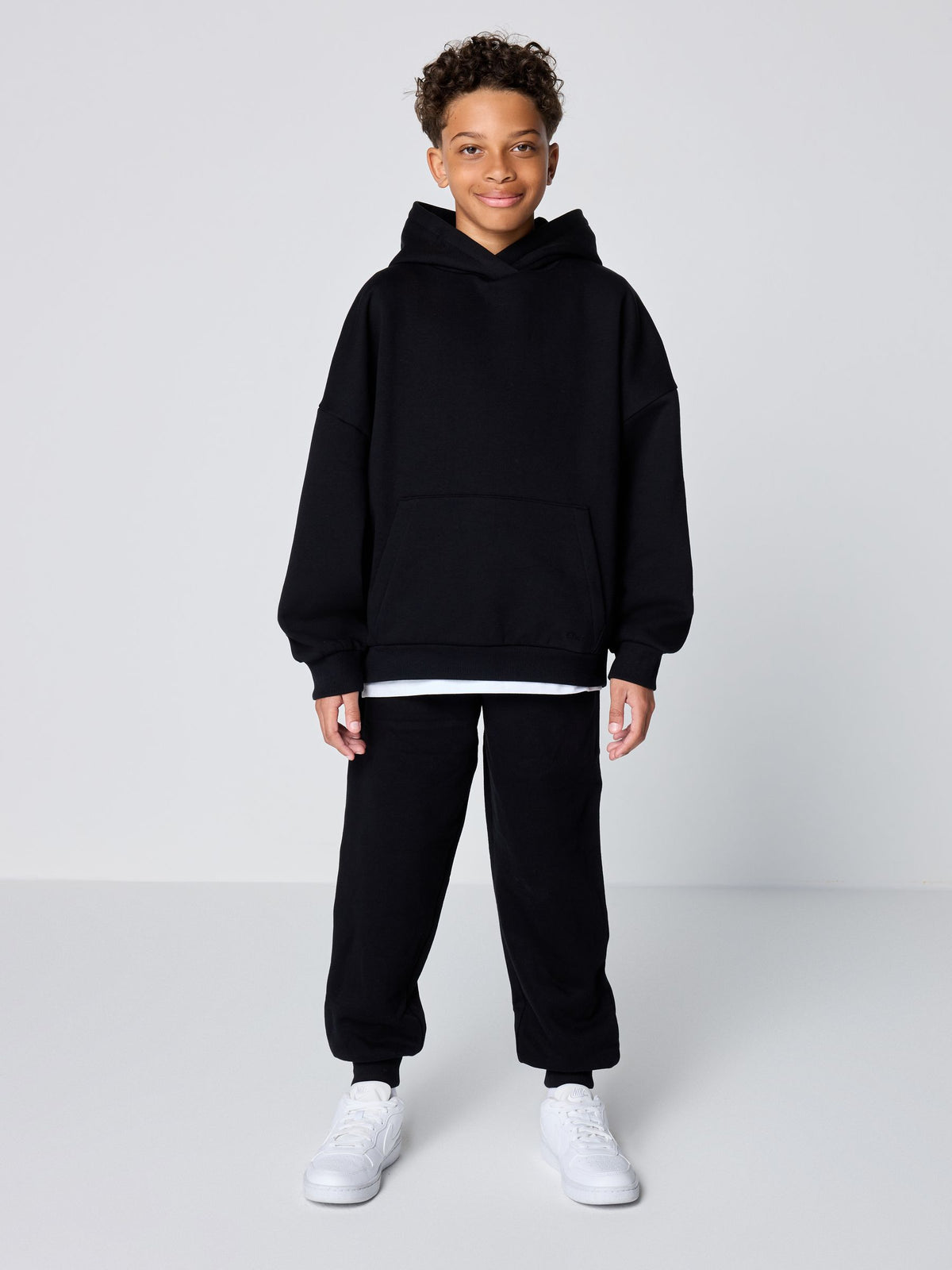 Dsiney Kidz - Clarks Black Oversized Hoodie & Joggers Set image 1