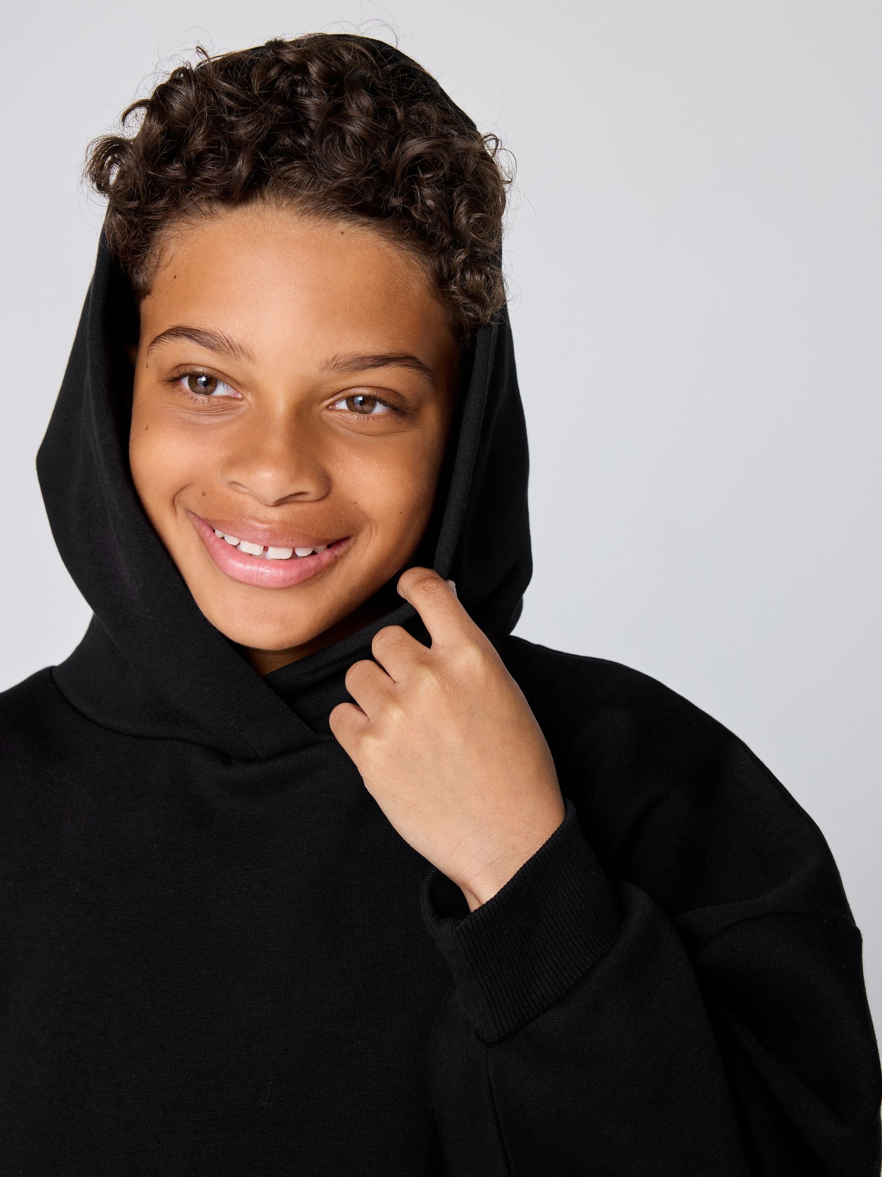 Dsiney Kidz - Clarks Black Oversized Hoodie & Joggers Set image 5
