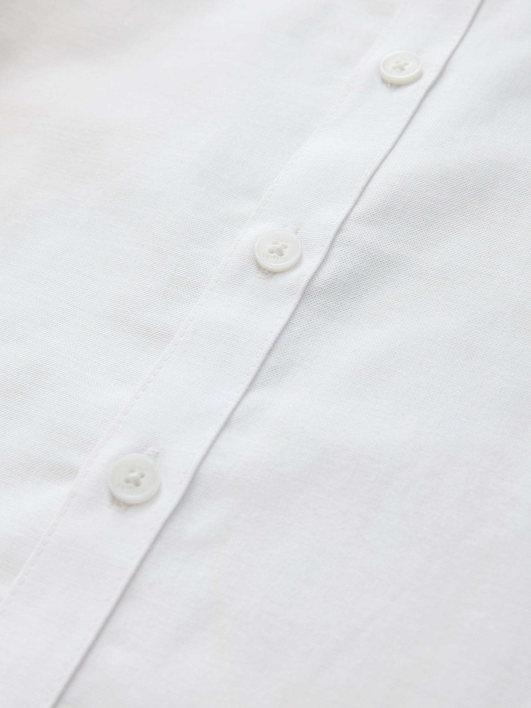 Dsiney Kidz - Clarks White Short Sleeve Oxford Shirt image 9