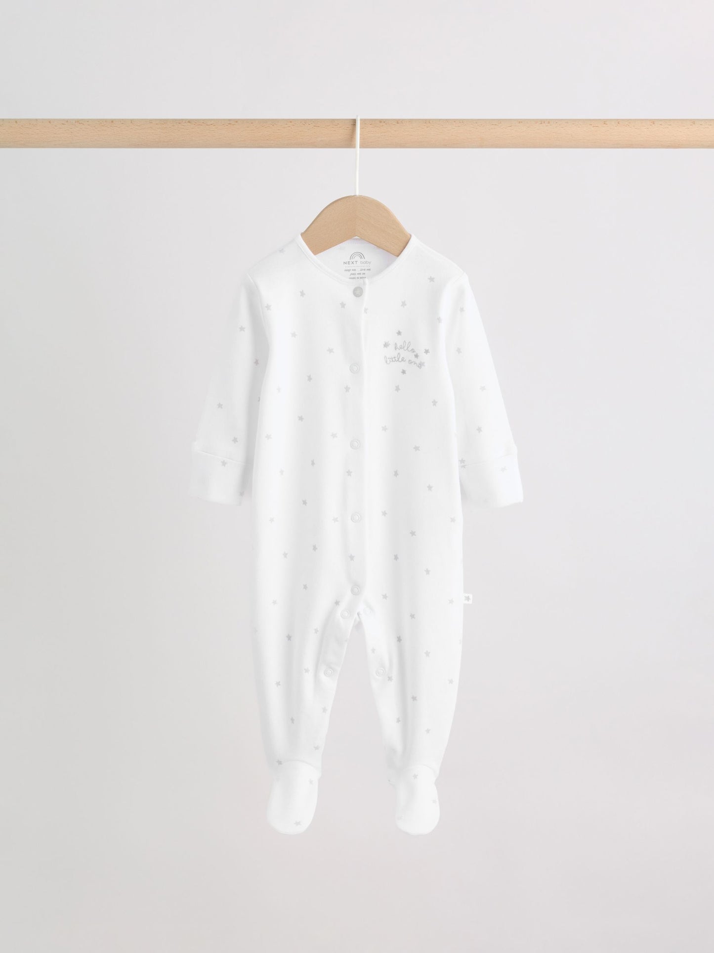 White Baby Sleepsuit, Bodysuit, Hat and Bib Set 4 Piece (0-9mths) image 5