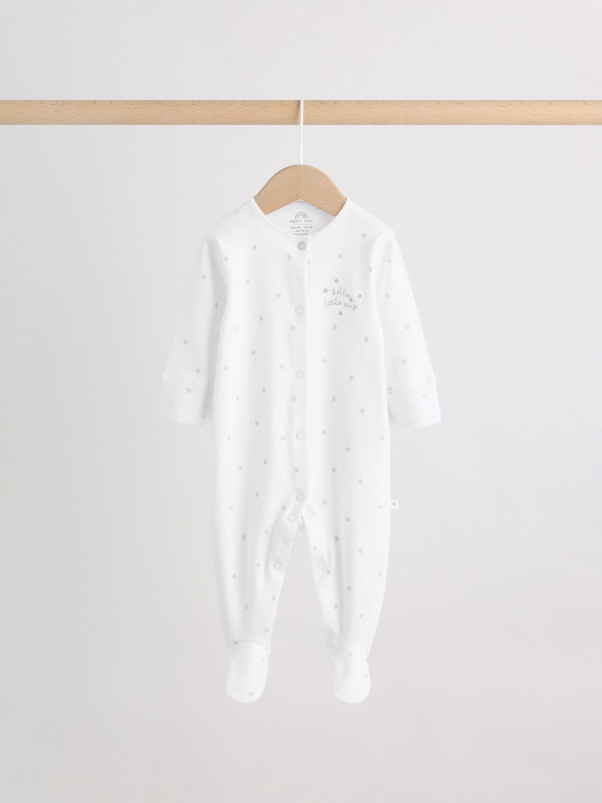 White Baby Sleepsuit, Bodysuit, Hat and Bib Set 4 Piece (0-9mths) image 5