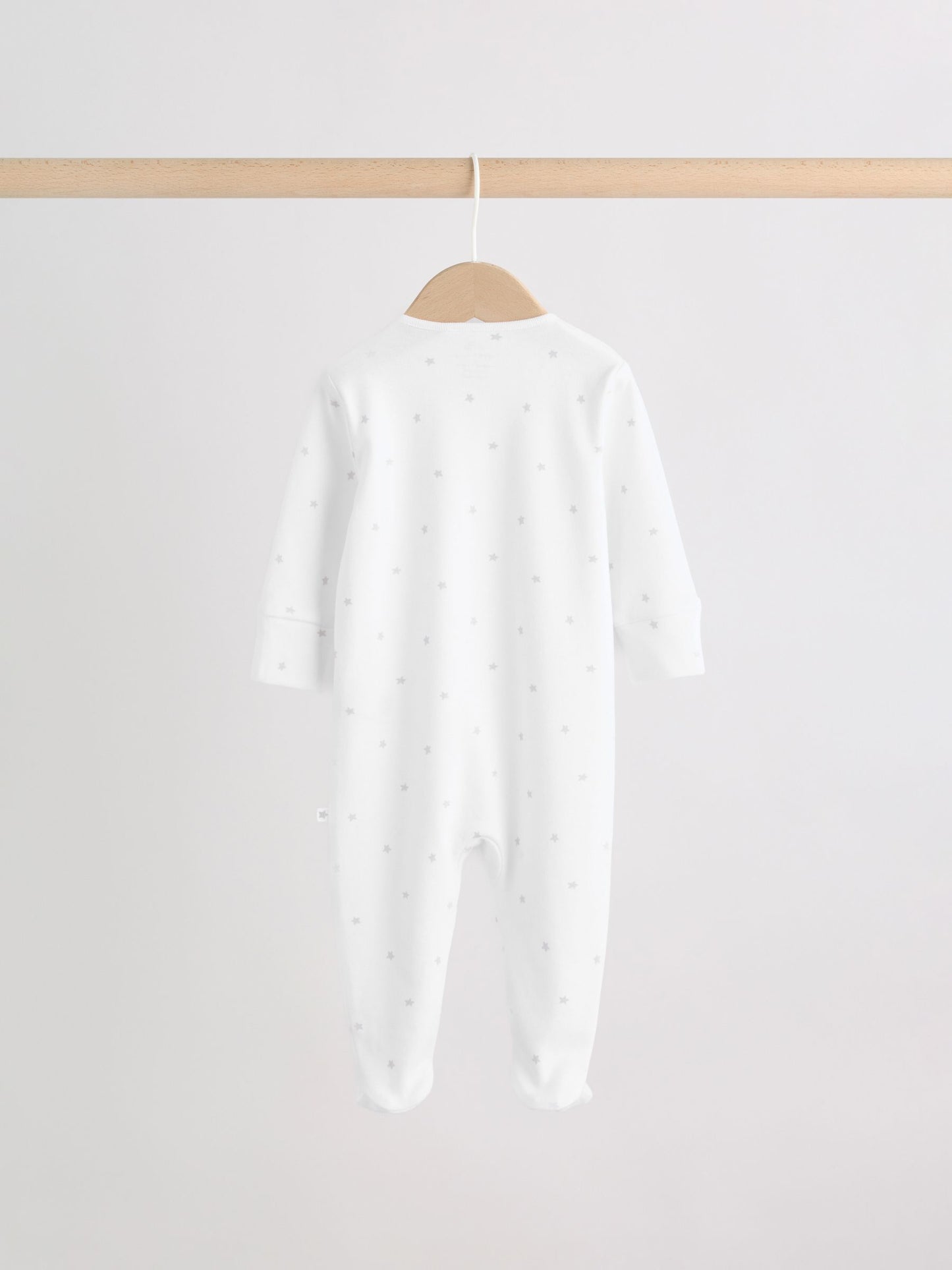 White Baby Sleepsuit, Bodysuit, Hat and Bib Set 4 Piece (0-9mths) image 6