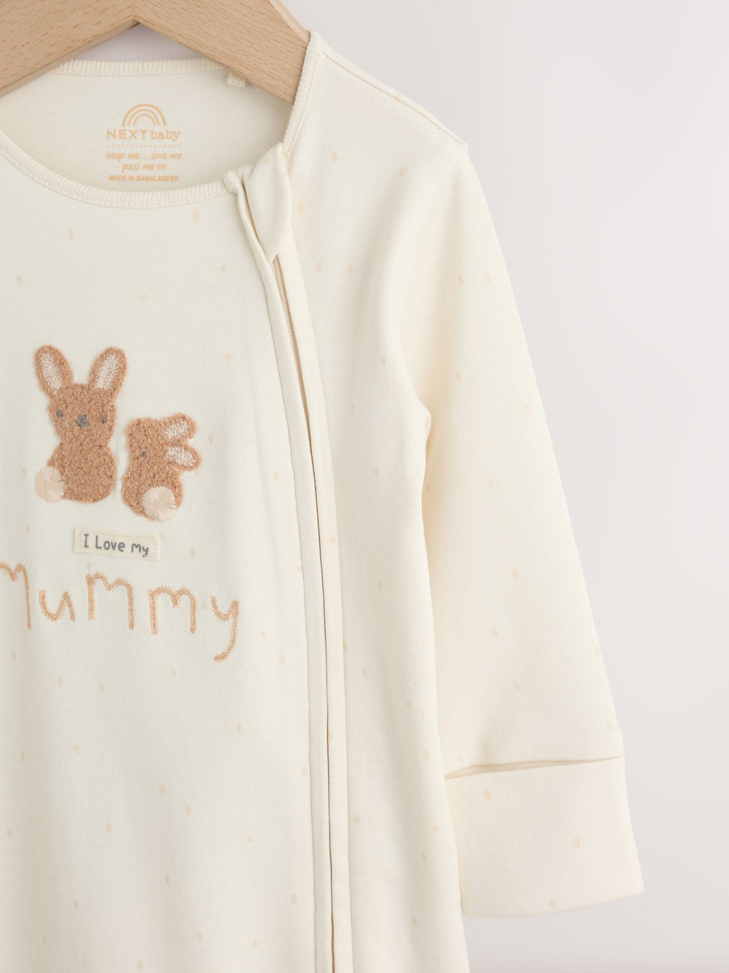 Neutral I Love My Mummy Two Way Zip Baby Sleepsuit (0-18mths) image 7