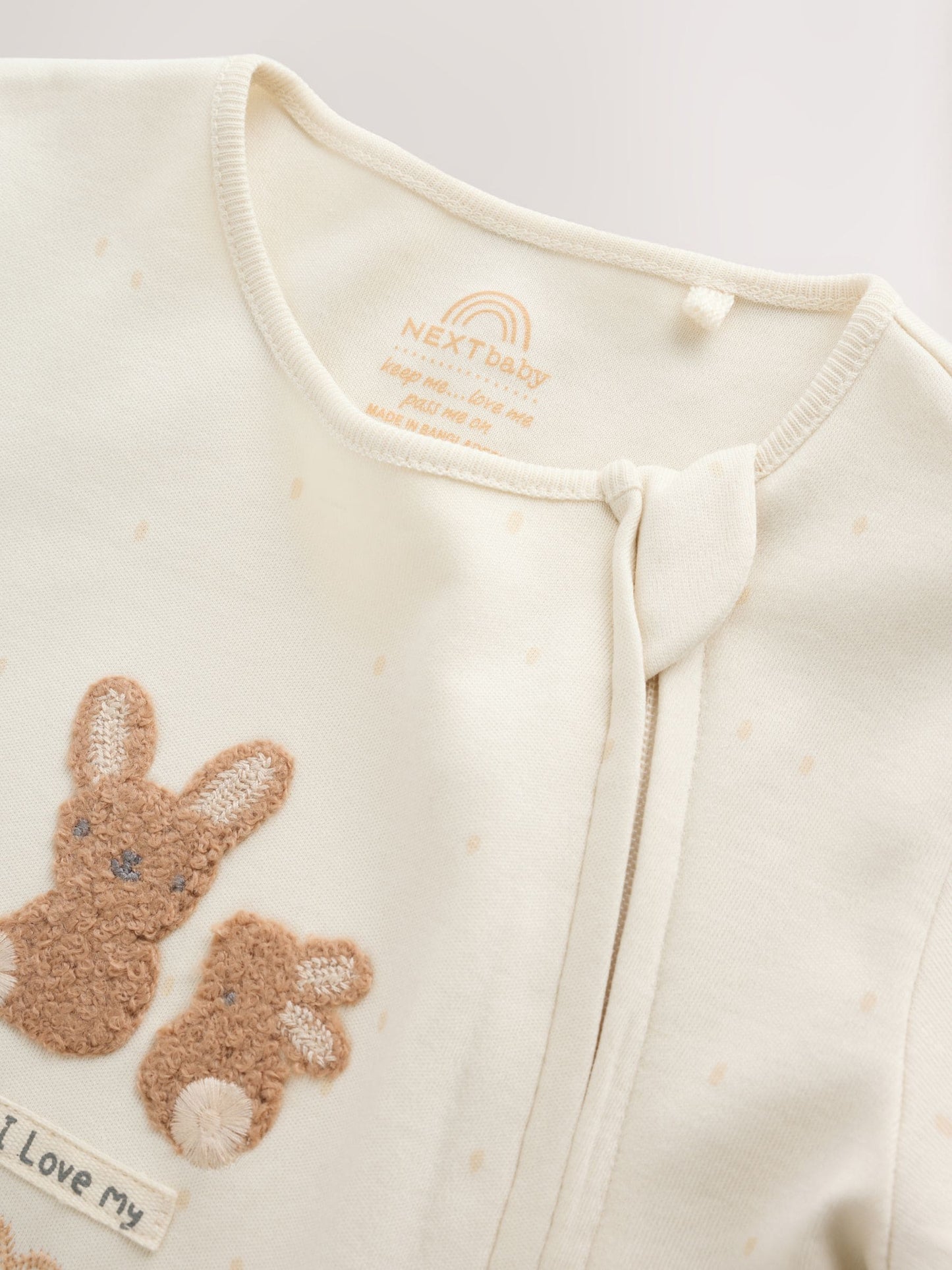 Neutral I Love My Mummy Two Way Zip Baby Sleepsuit (0-18mths) image 8