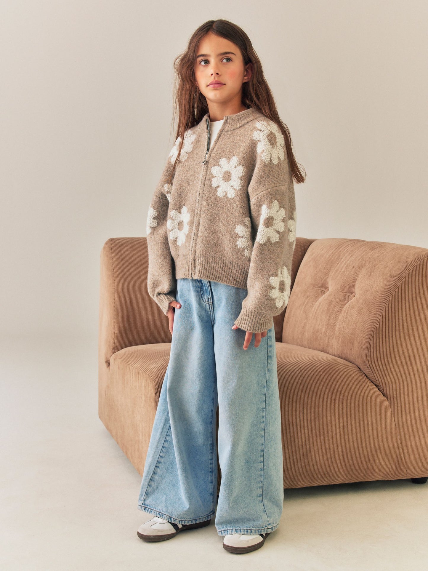 Dsiney Kidz - Neutral Daisy Zip Through Cardigan (3-16yrs) image 2