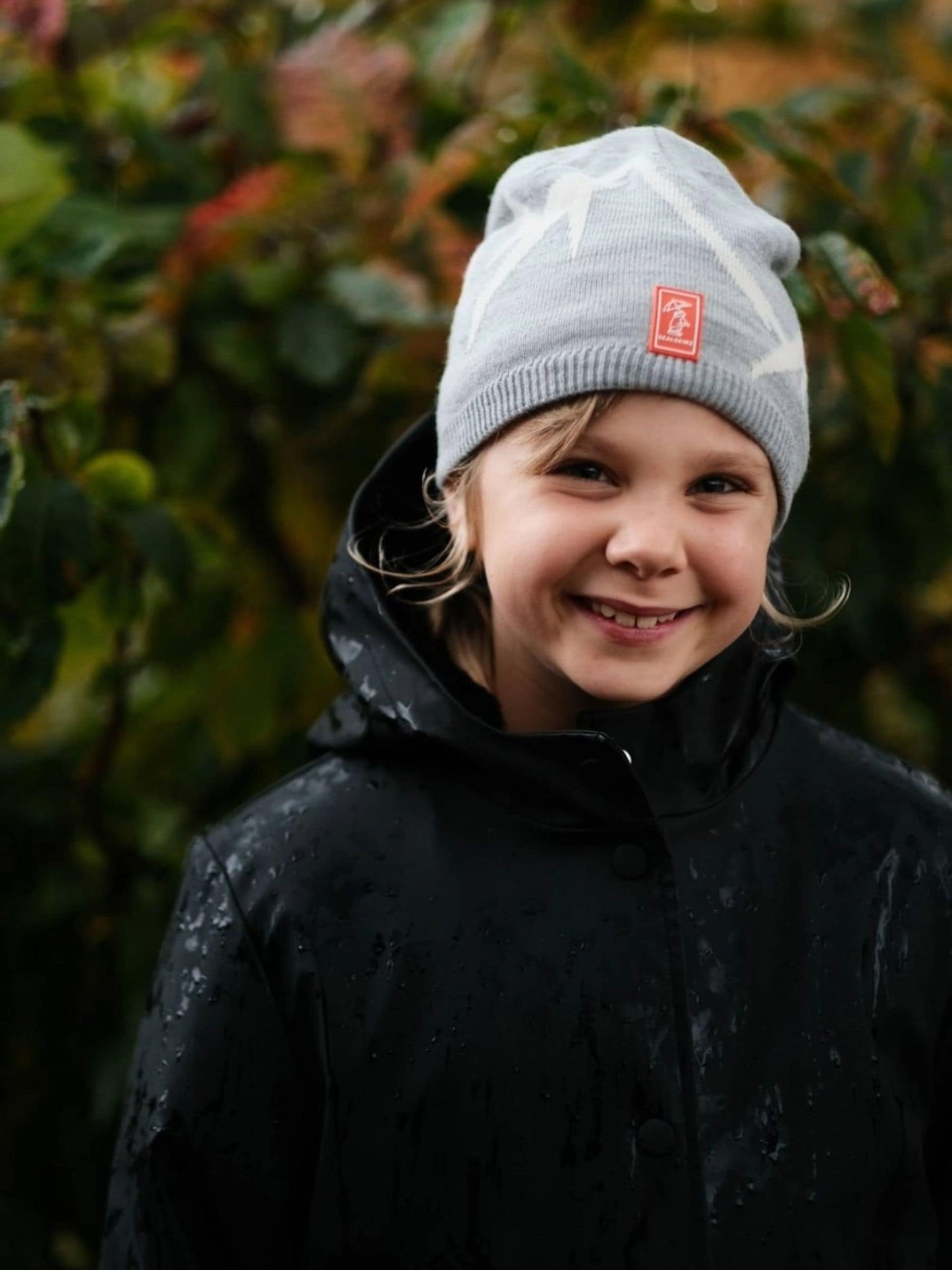 Sealskinz Blue Ruston Waterproof Cold Weather Roll Cuff Beanie image 2