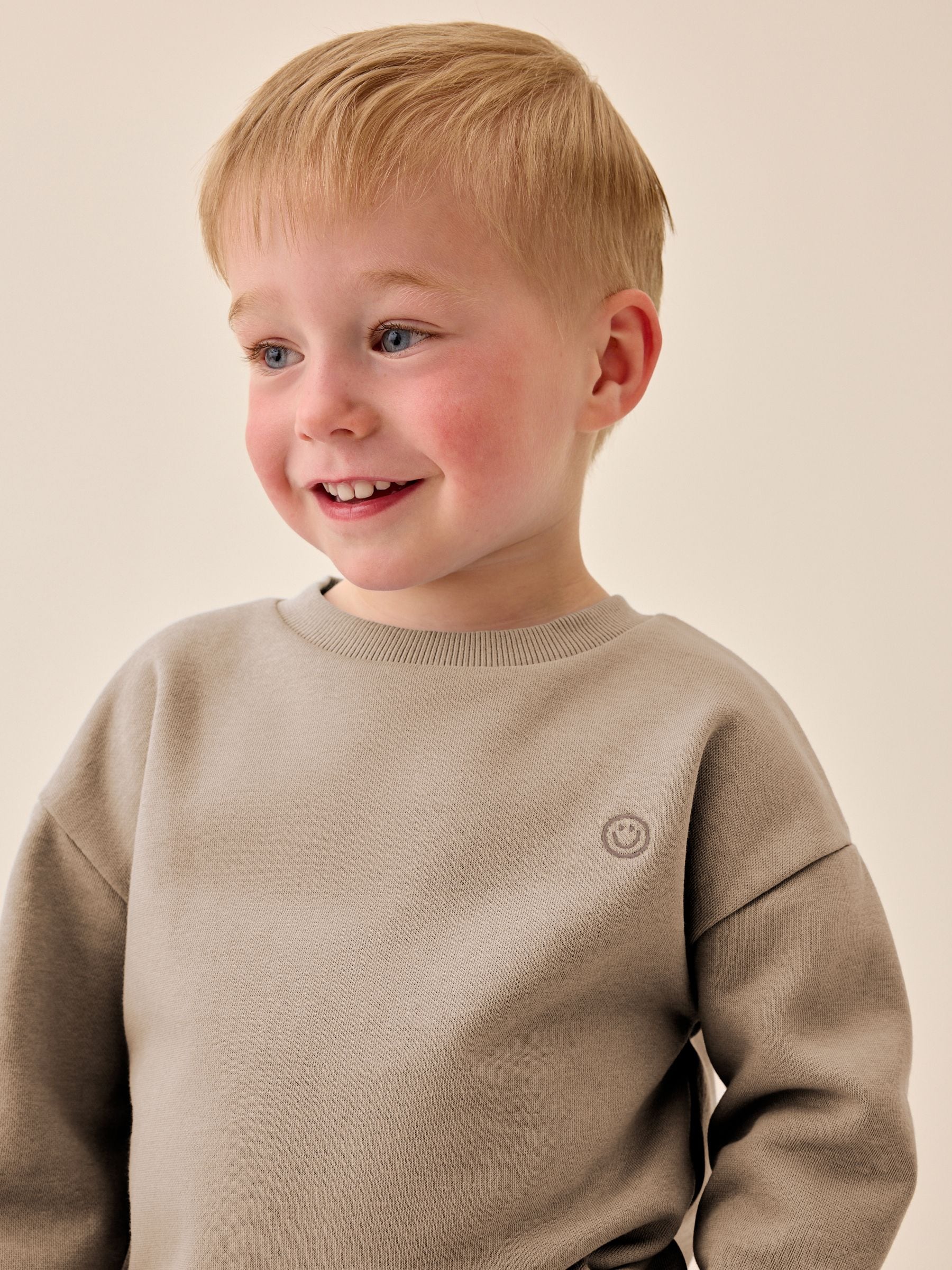 Dsiney Kidz - Neutral Crew Joggers Set (3mths-7yrs) image 2