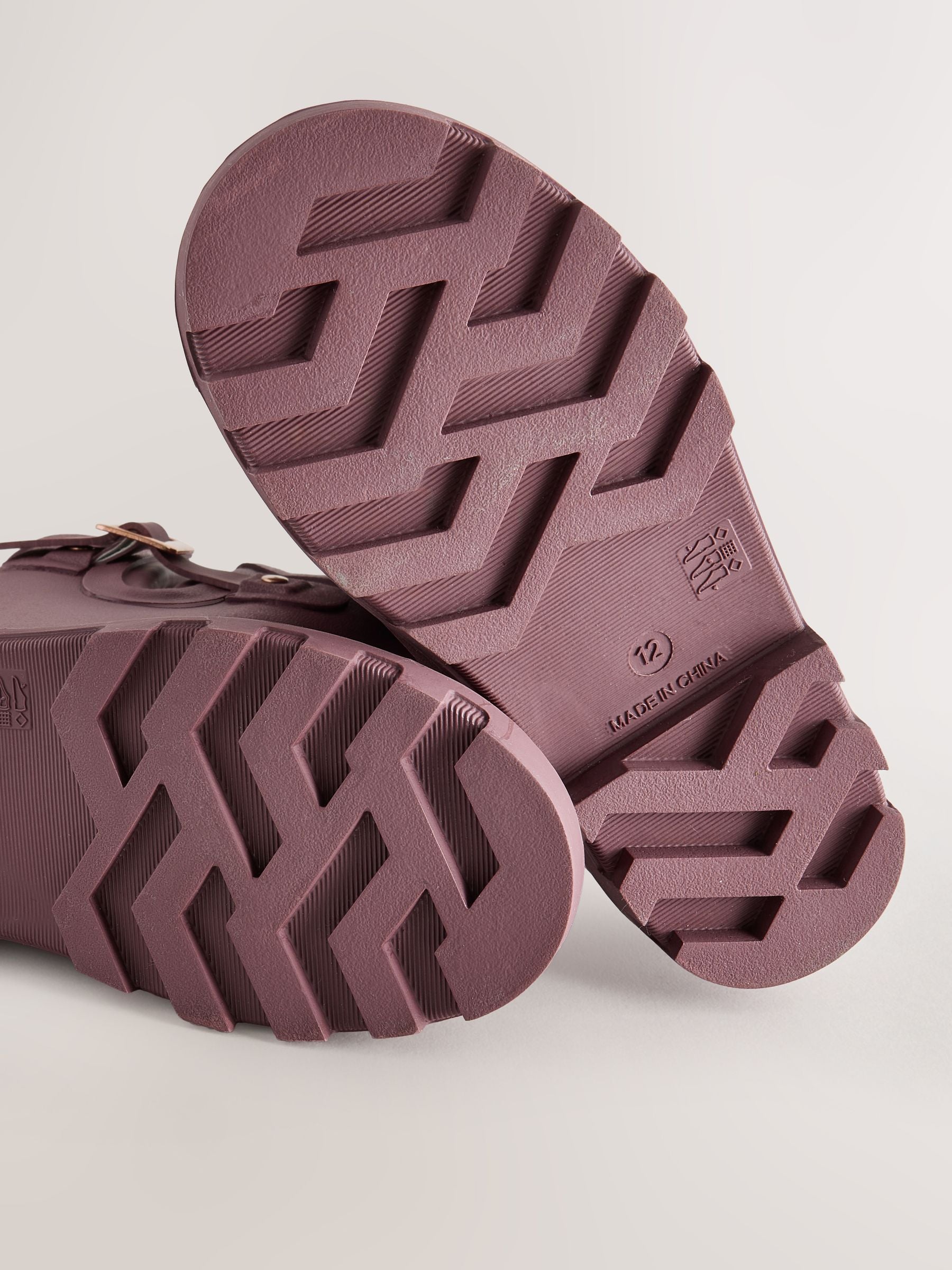 Burgundy Red Standard Fit (F) Buckle Wellies image 3