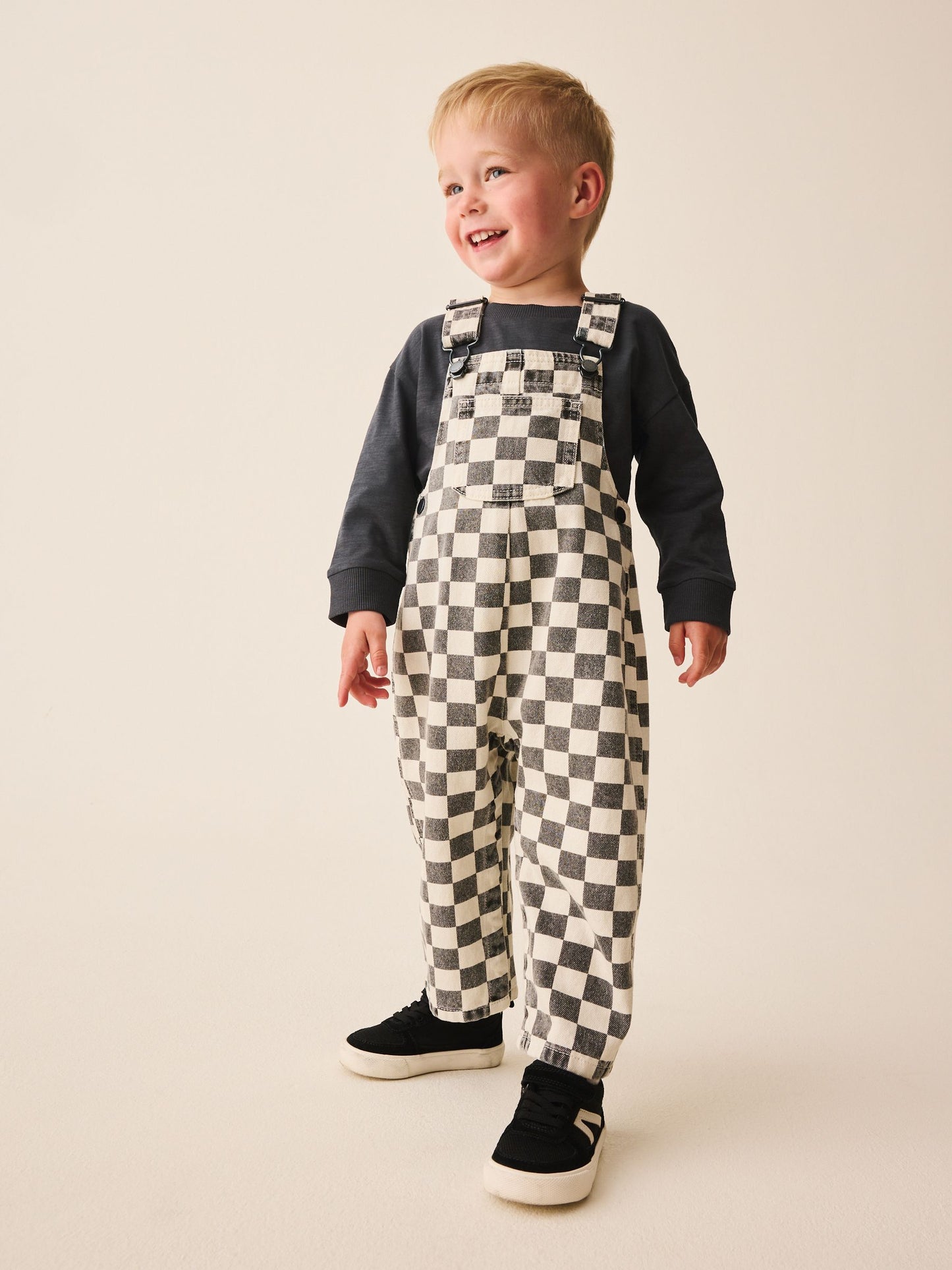 Dsiney Kidz - Monochrome Plain Stripe Long Sleeve T-Shirts 5 Pack (3mths-7yrs) image 2