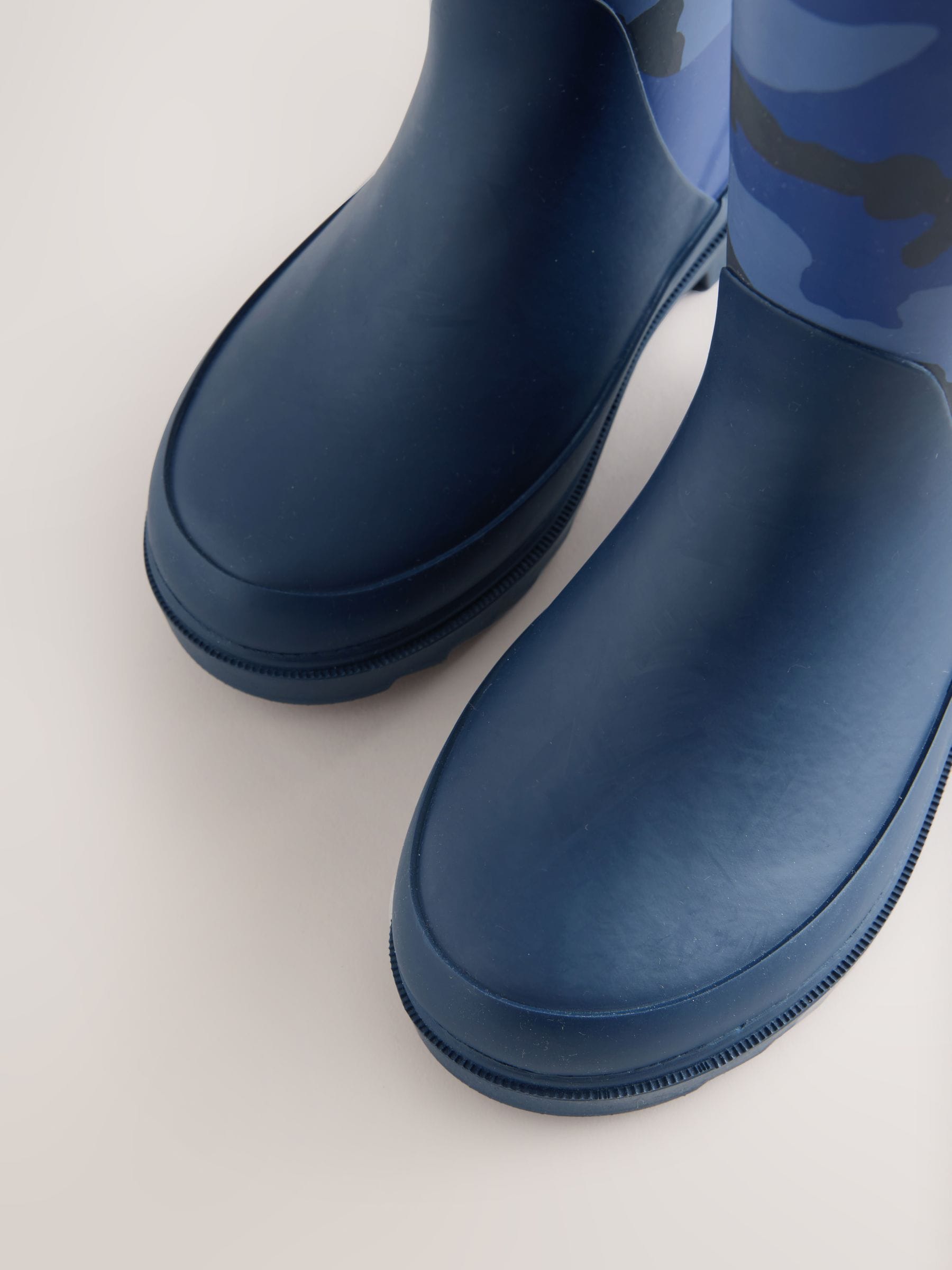 Navy Camo Rubber Wellies image 4