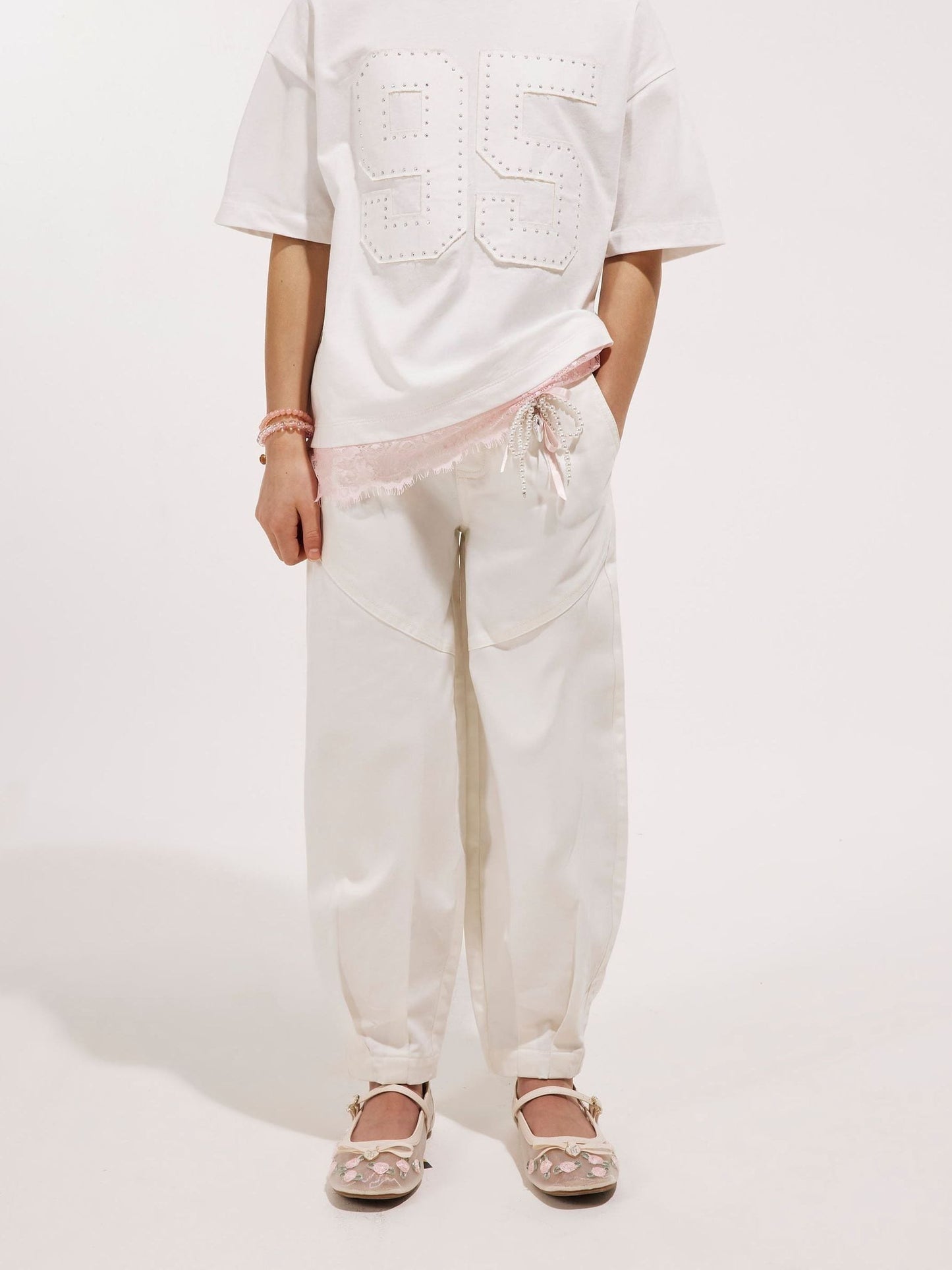 Dsiney Kidz - River Island Cream Denim Cargo Trousers with Keyring image 1