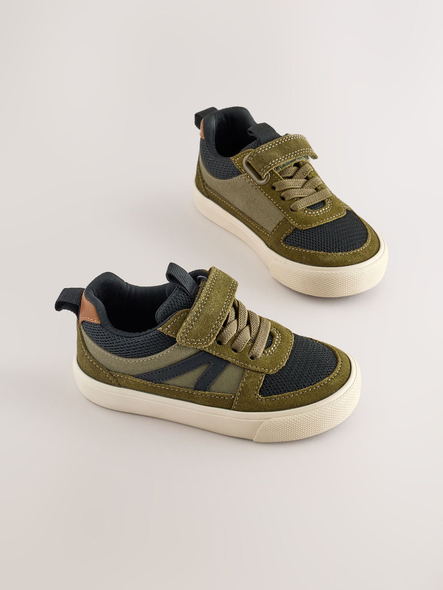 Green Standard Fit (F) Touch Fastening Elastic Lace Trainers image 1