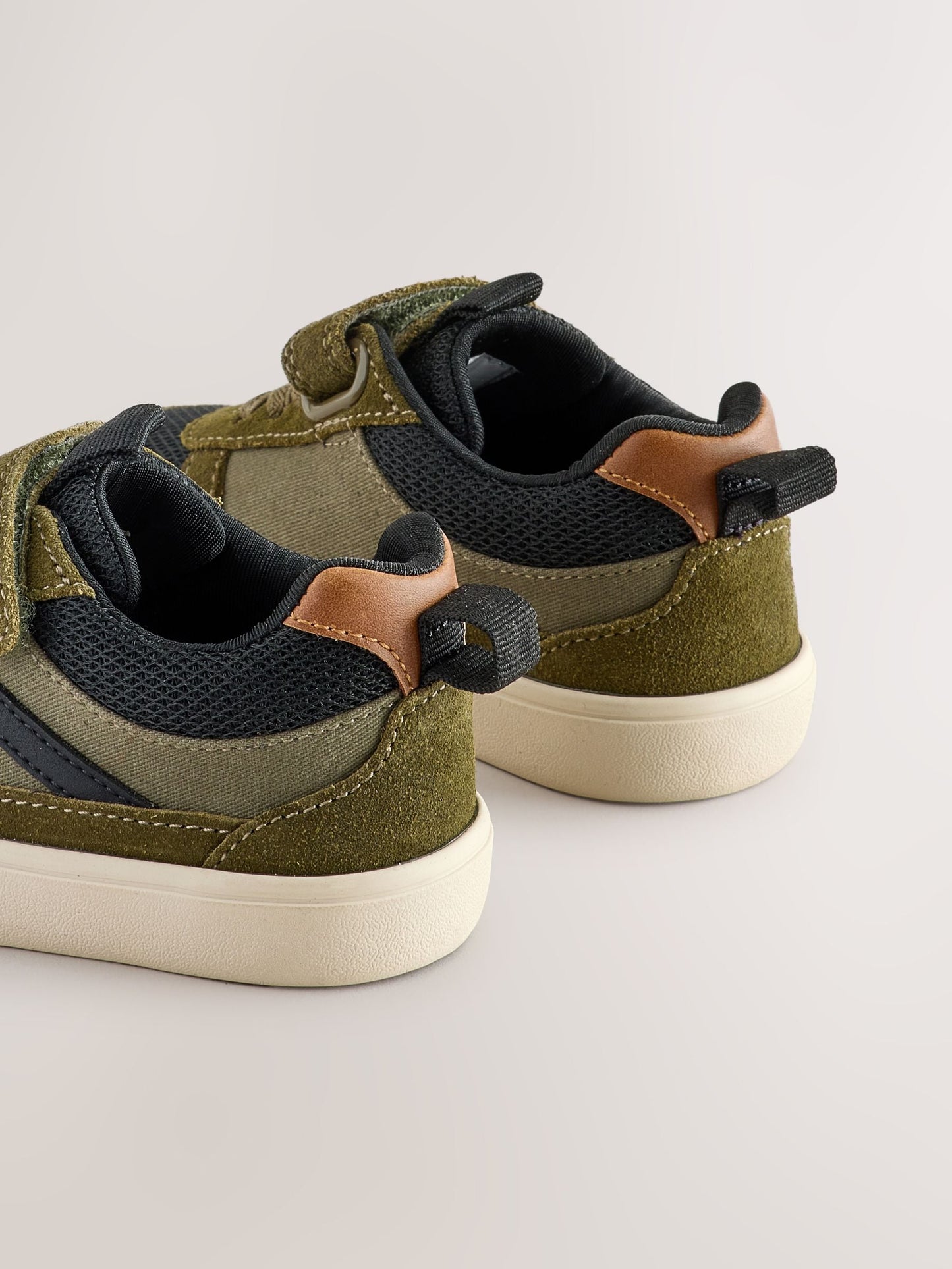 Green Standard Fit (F) Touch Fastening Elastic Lace Trainers image 3