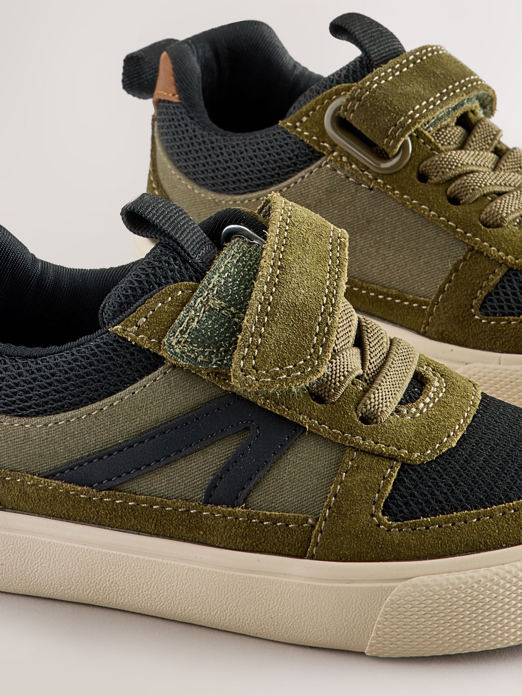 Green Standard Fit (F) Touch Fastening Elastic Lace Trainers image 4