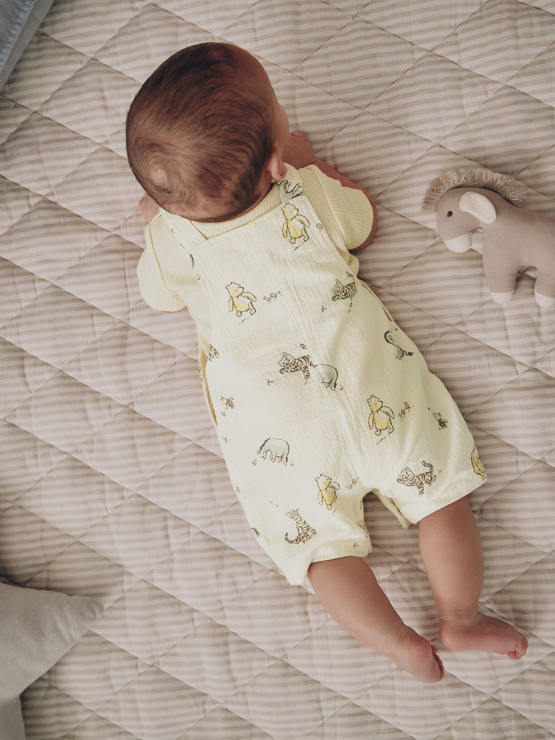 Neutral Winnie The Pooh Baby Dungaree and Bodysuit Set (0mths-2yrs) image 3