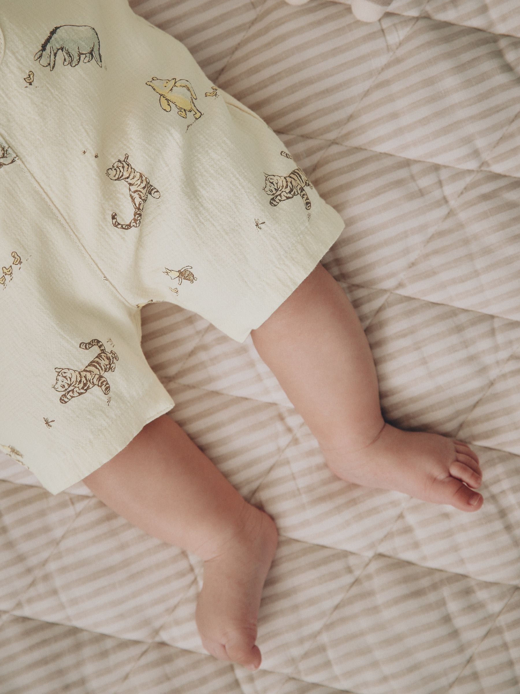 Neutral Winnie The Pooh Baby Dungaree and Bodysuit Set (0mths-2yrs) image 4