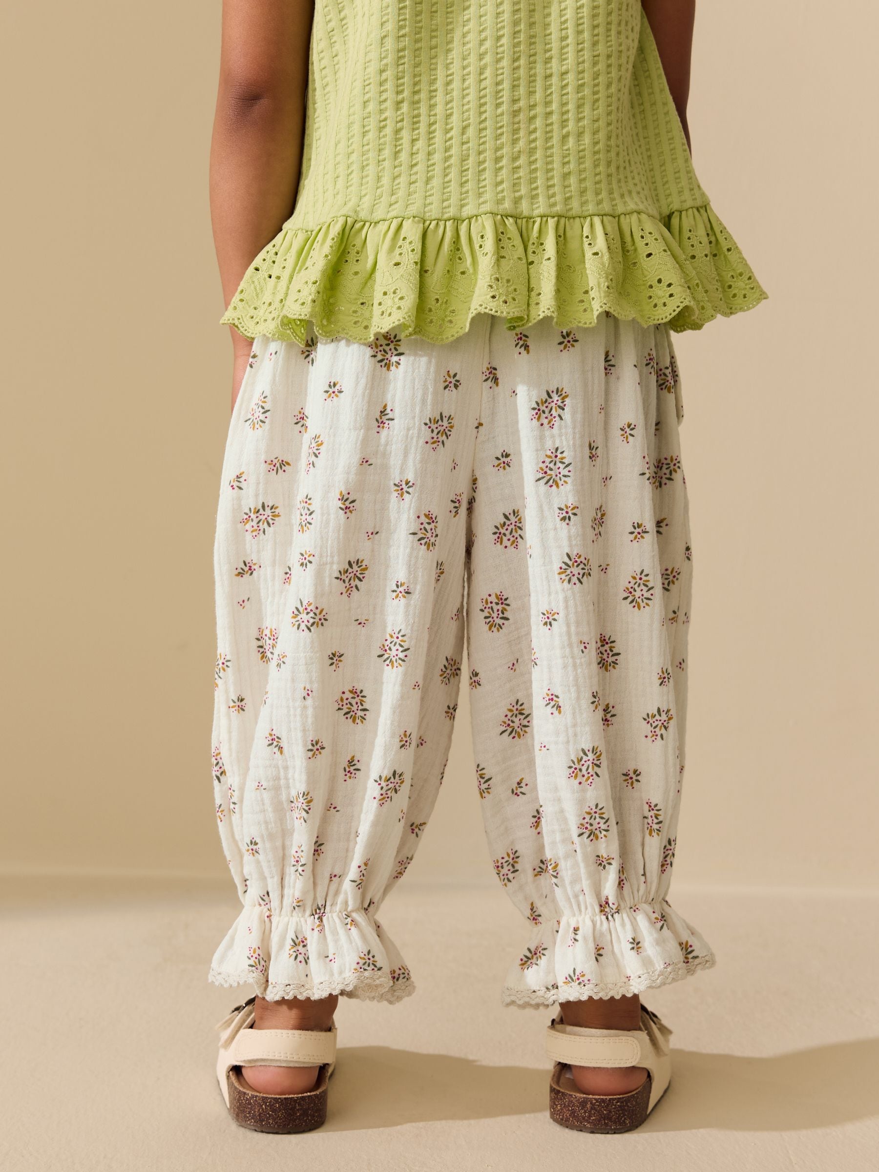 Cream/Pink Floral Ditsy Bloomer Pullon Trousers (3mths-7yrs) image 3