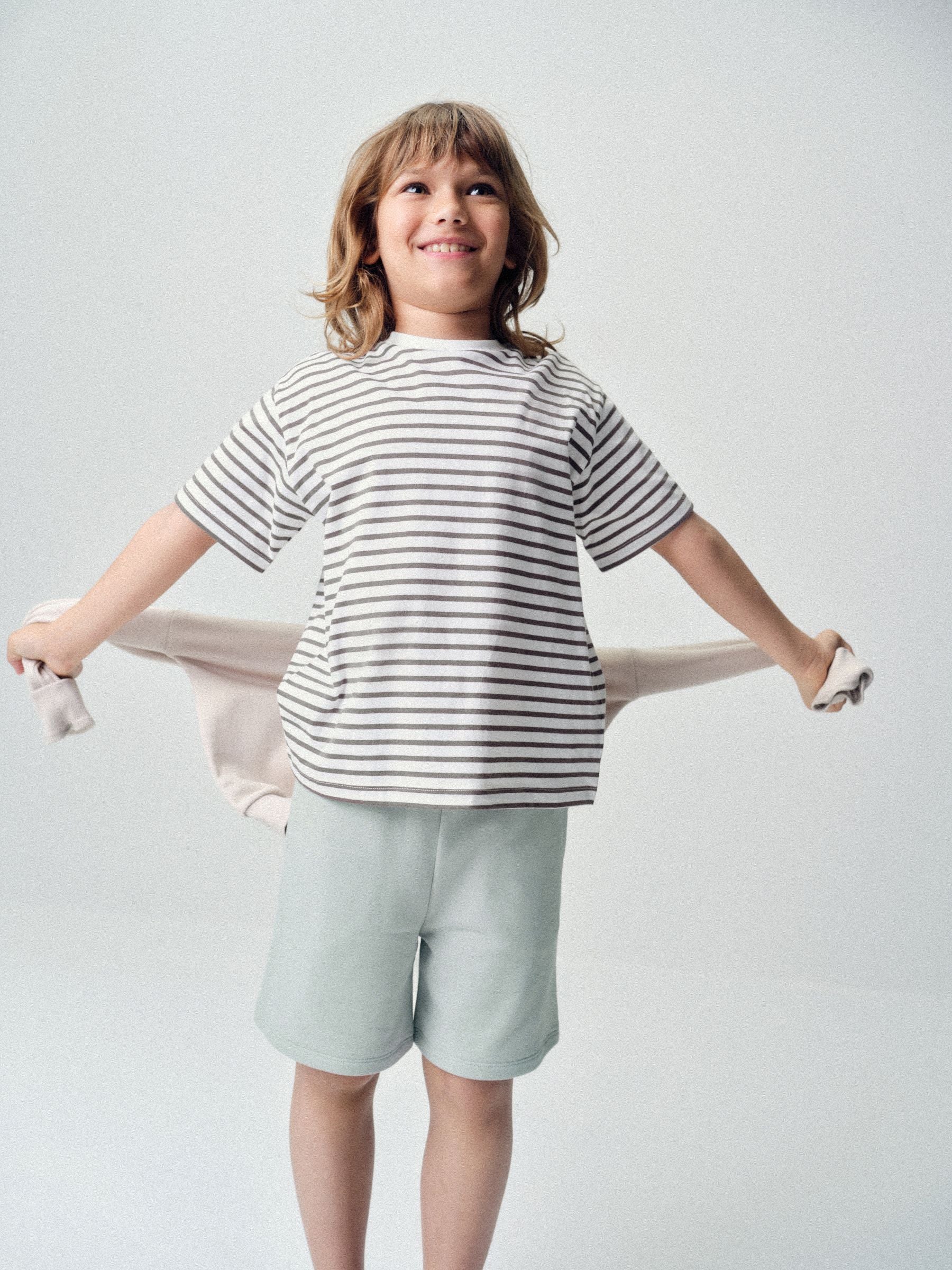 Dsiney Kidz - The Set 6 Piece Jersey Crew Short Sleeve Oversized T-Shirt and Shorts Set Green/White/Brown image 3