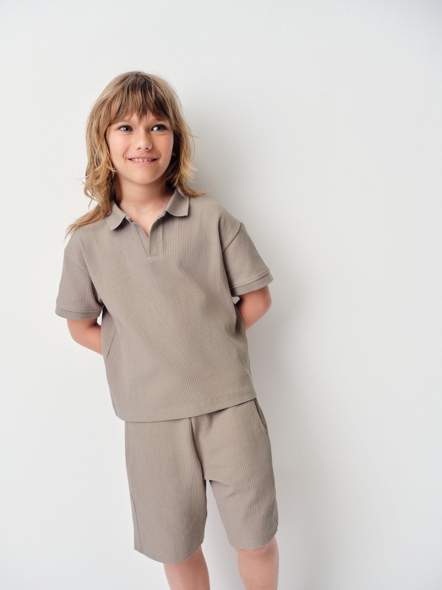 Dsiney Kidz - The Set 2 Pack Jersey Rib Short Sleeve Crew T-Shirt, Trophy Neck and Short Set Brown/Cream image 3