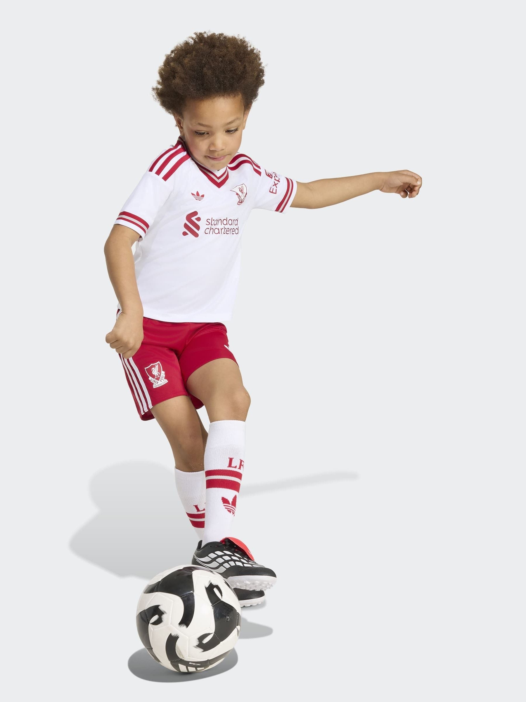 Dsiney Kidz - adidas originals White Liverpool FC Top & Short Set image 2