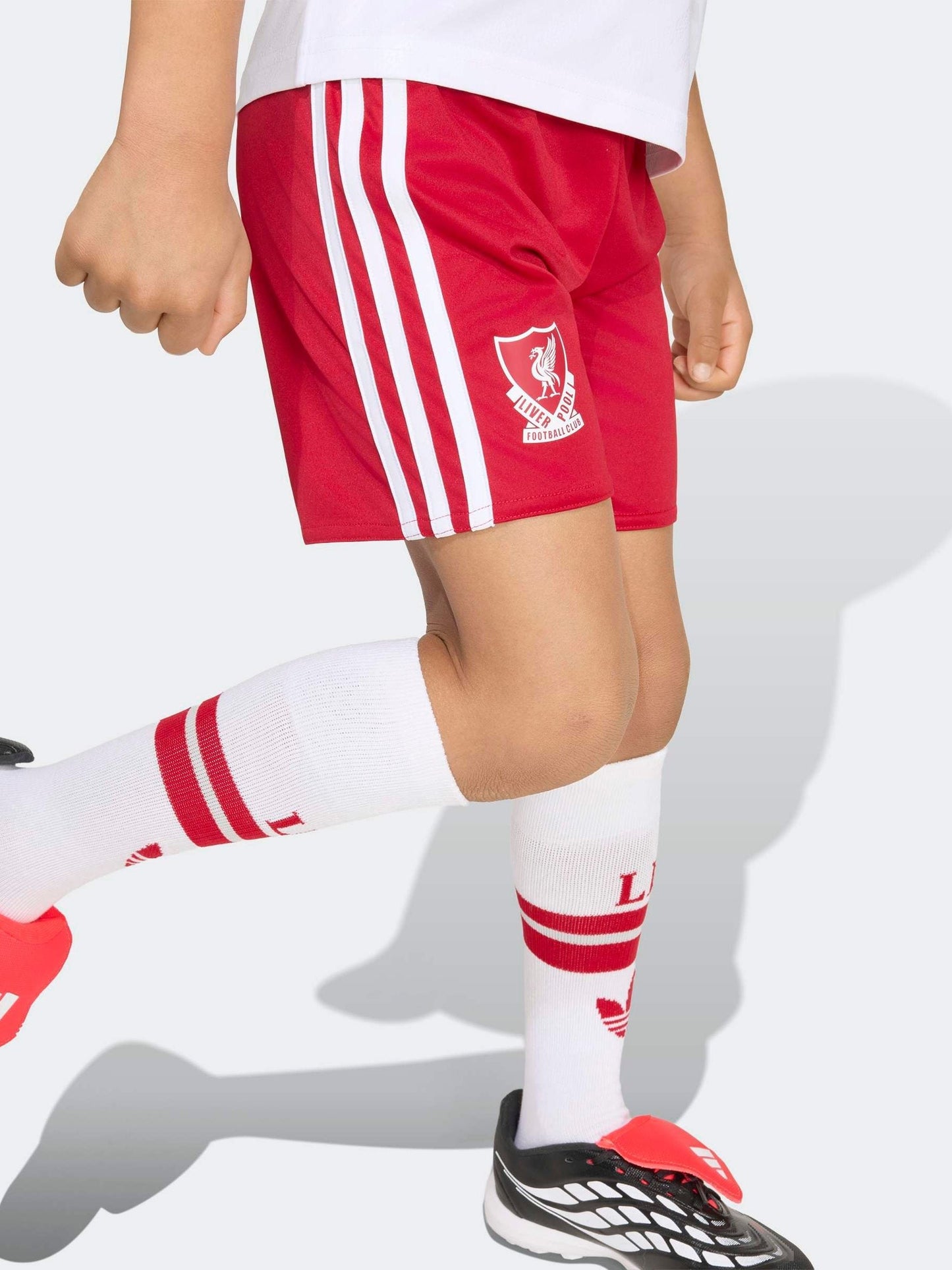 Dsiney Kidz - adidas originals White Liverpool FC Top & Short Set image 3