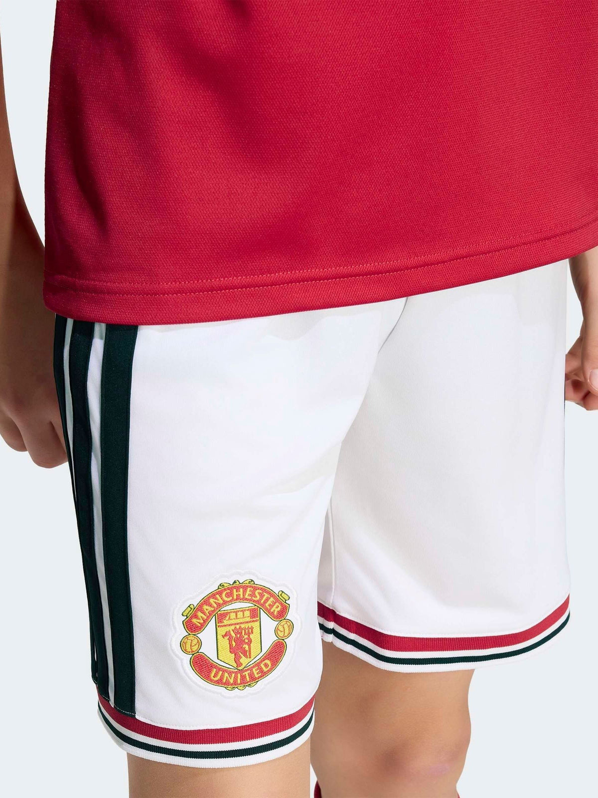 Dsiney Kidz - adidas White Manchester United FC Home Shorts image 1