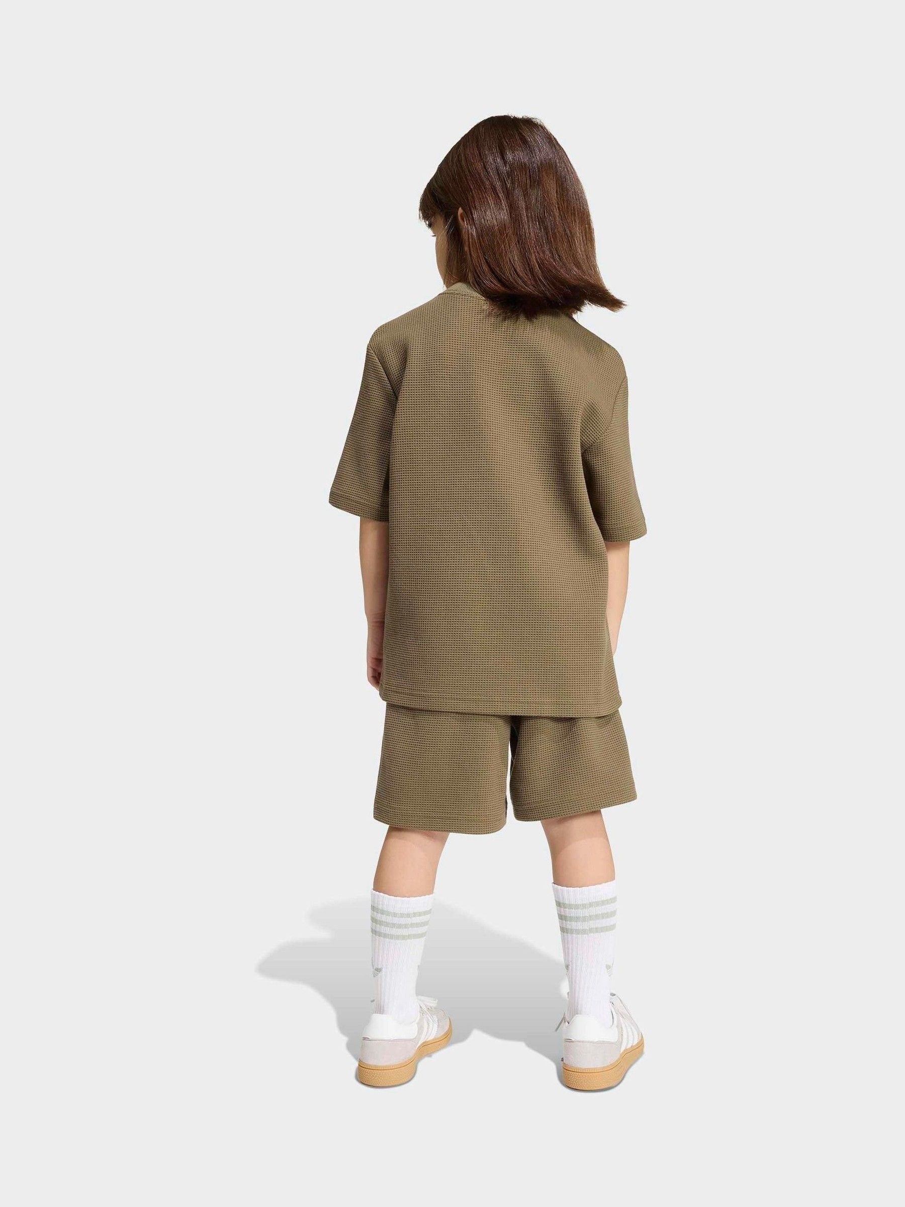 Dsiney Kidz - adidas originals Green Top and Short Set image 2
