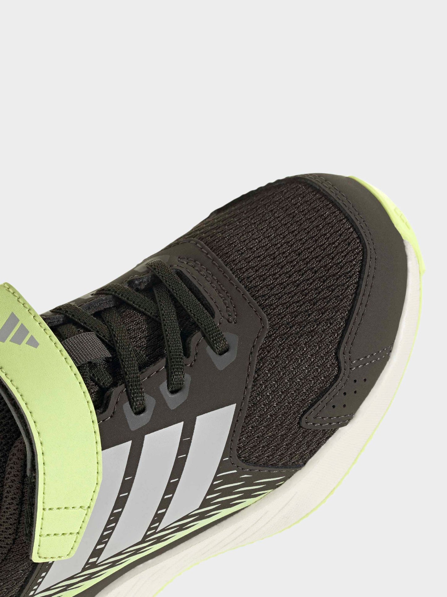 adidas Green Terrex Tracefinder Kids Trainers image 7