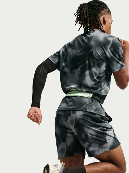 Dsiney Kidz - Nike Black Miler Dri-FIT 7 Inch Brief Lined Running Shorts image 5