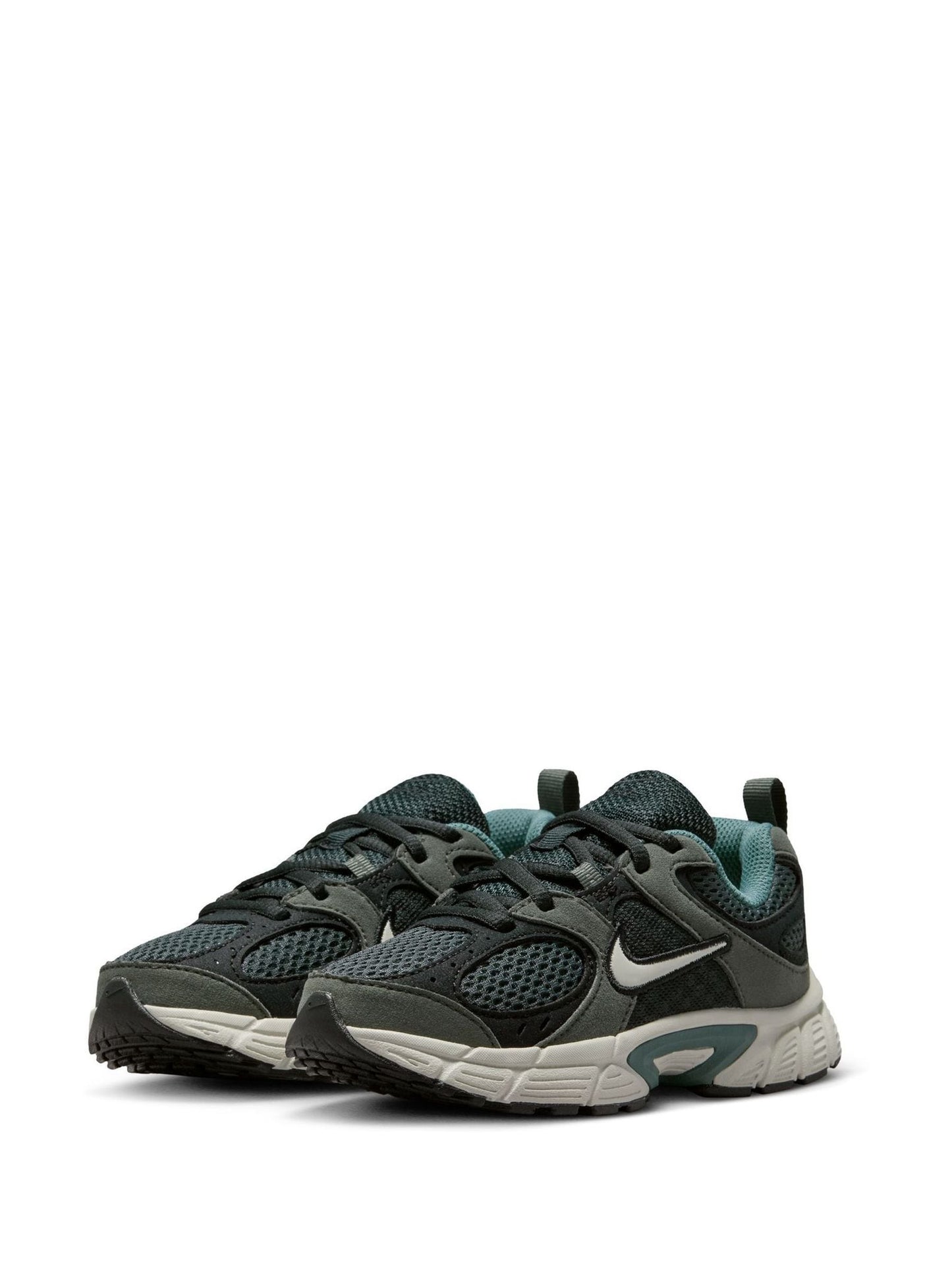 Nike Black/Spruce Green Junior V5 Runner Trainers image 3