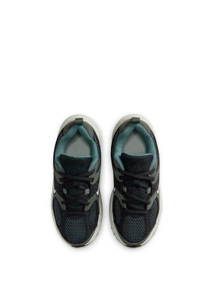 Nike Black/Spruce Green Junior V5 Runner Trainers image 5