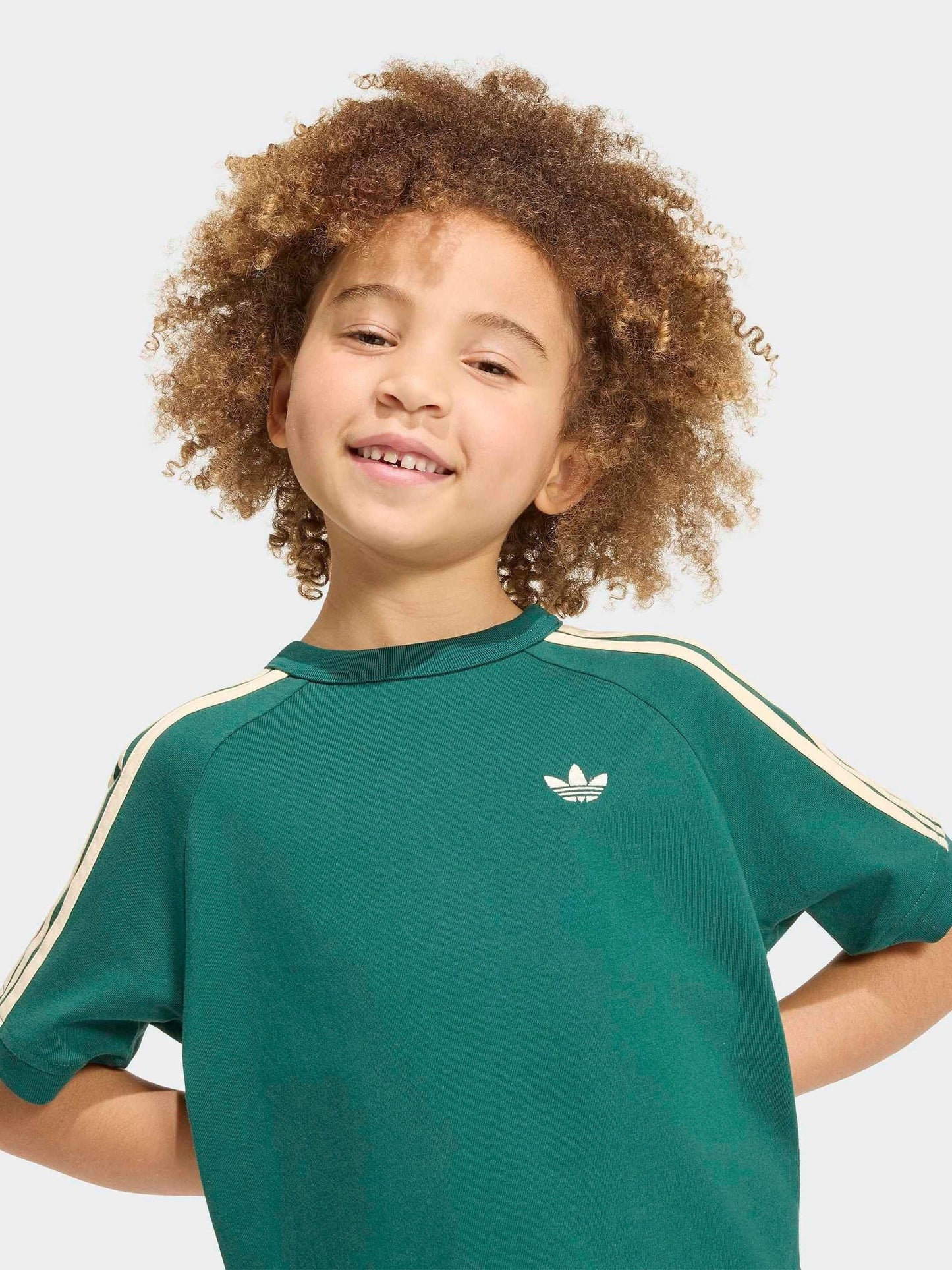 Dsiney Kidz - adidas Originals Green 3 Stripe Top & Shorts Set image 5