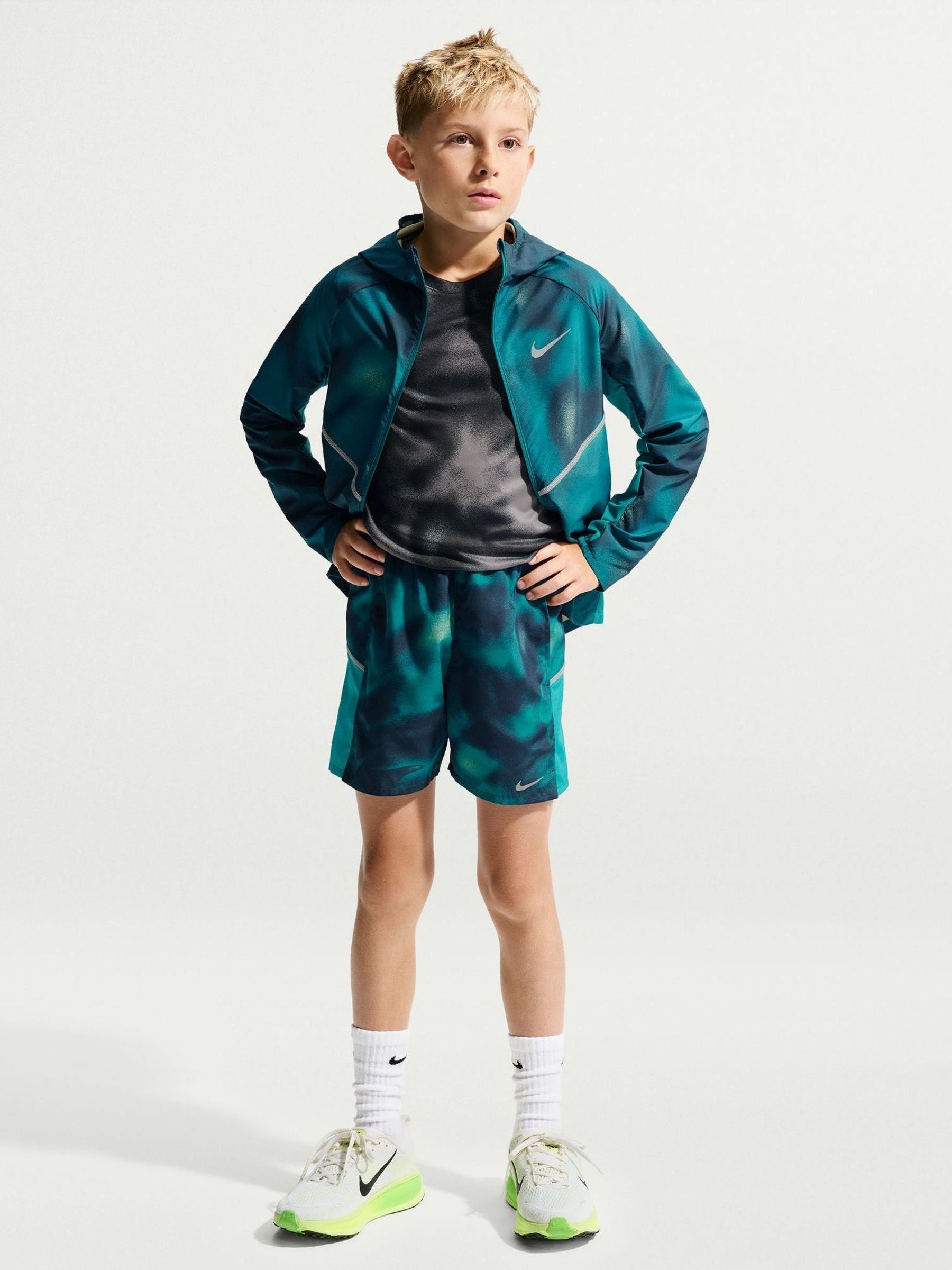 Dsiney Kidz - Nike Bright Spruce Green Dri-FIT Miler Printed Shorts image 2