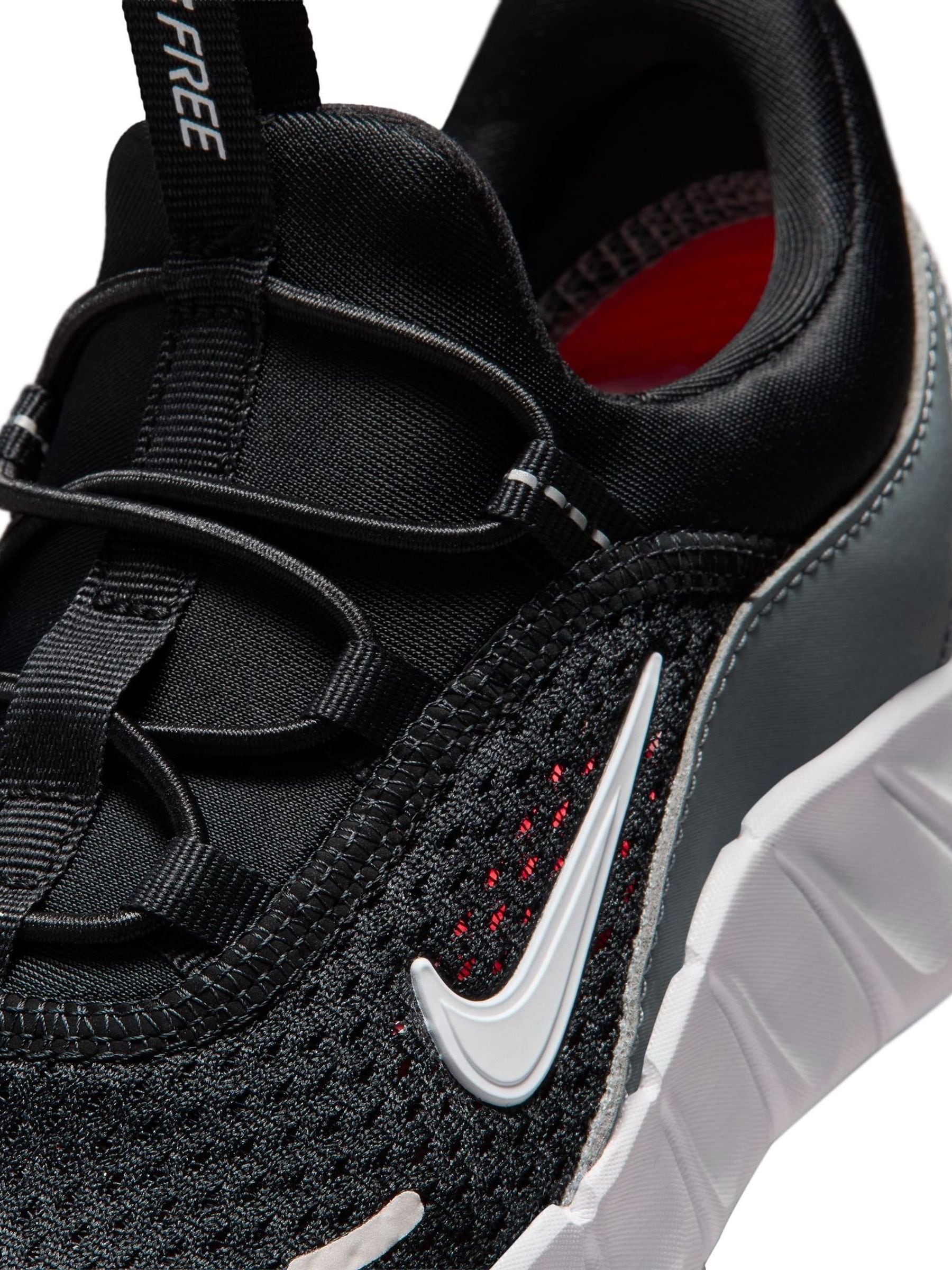 Nike Black Grey Red Junior Free Ride Trainers image 6