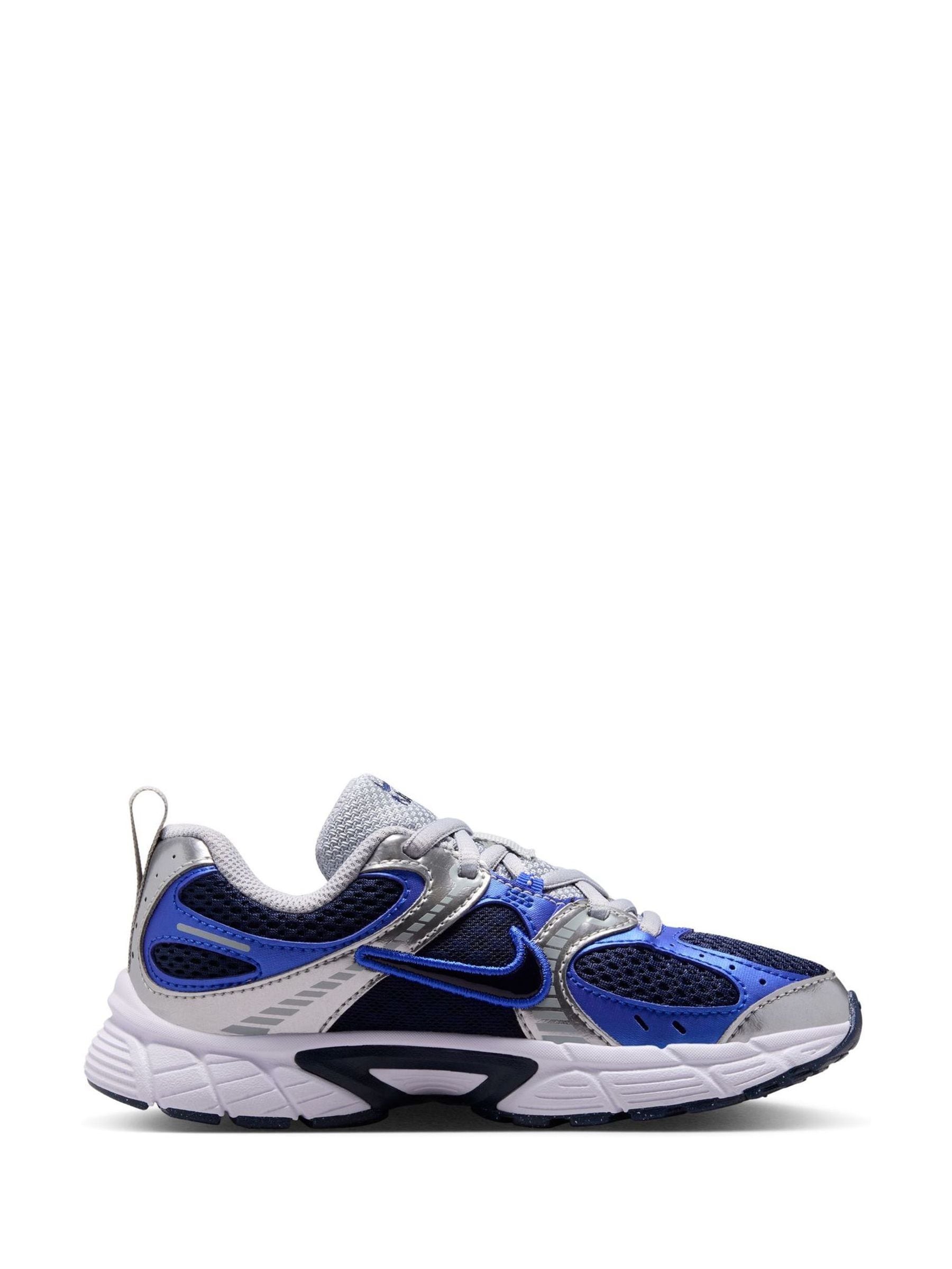 Nike Junior V5 Runner Trainers image 3